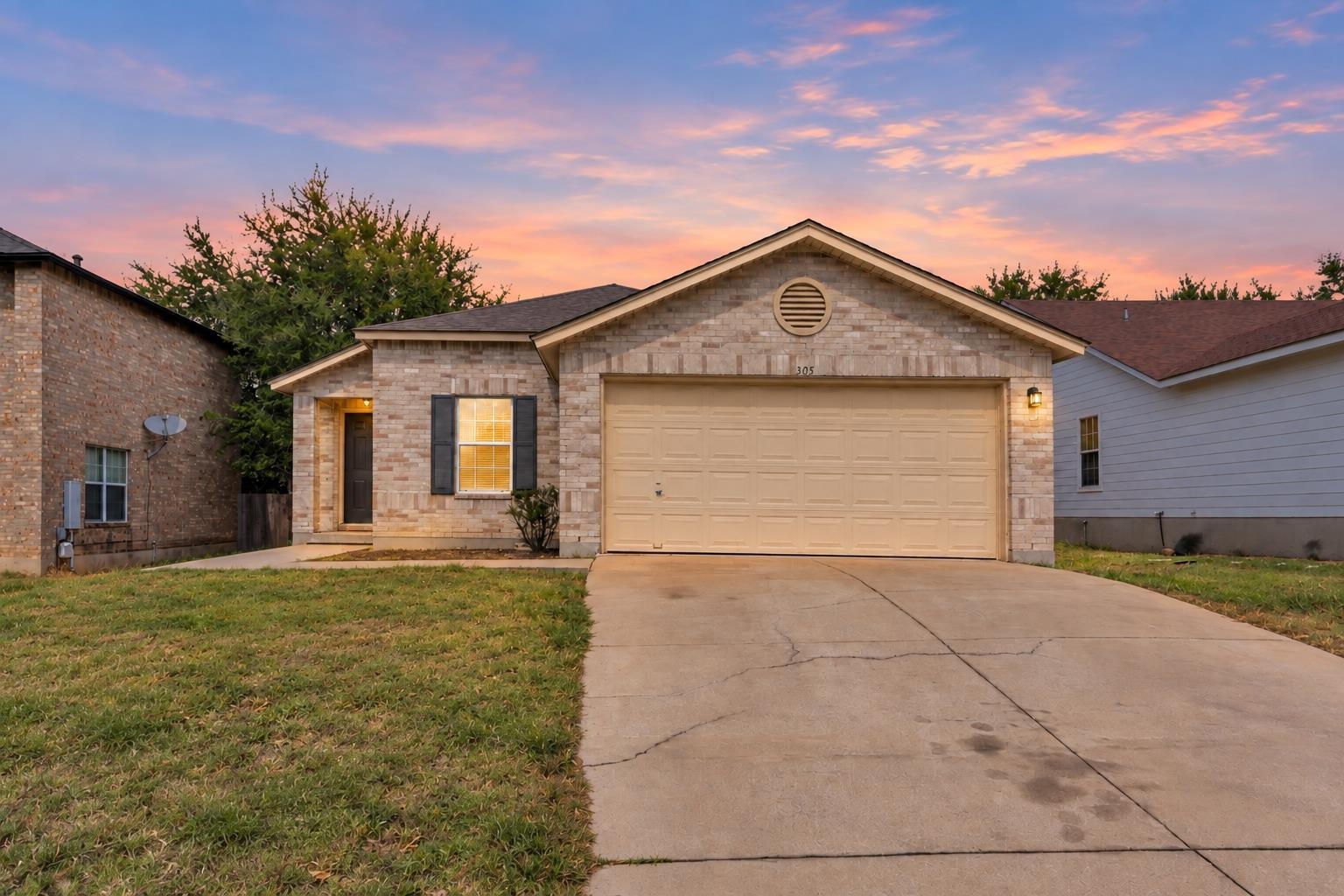 105 E Wildflower Blvd — photo
