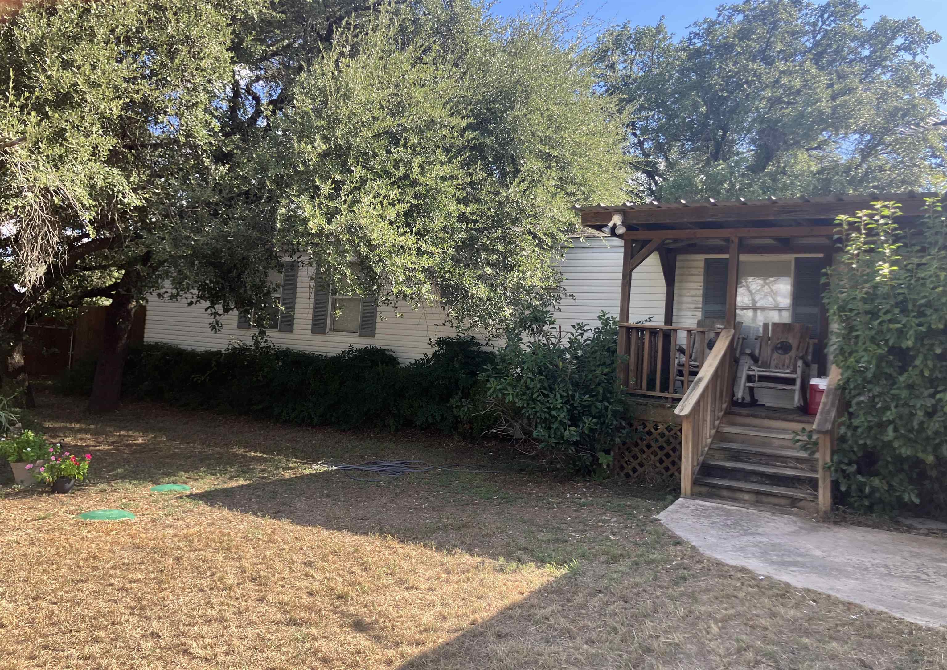 1021 CR 118 — photo