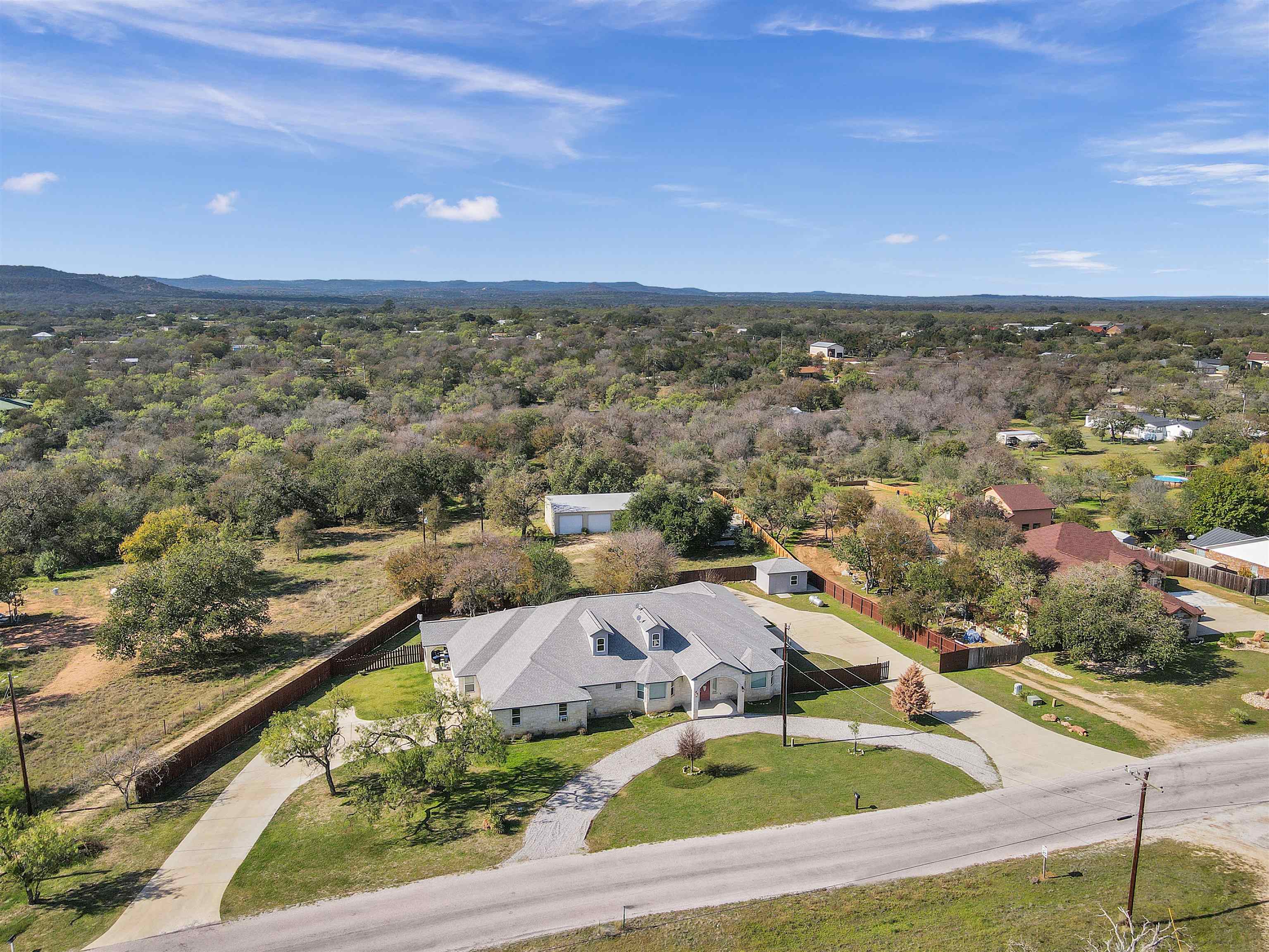 625 Skyline Drive — photo
