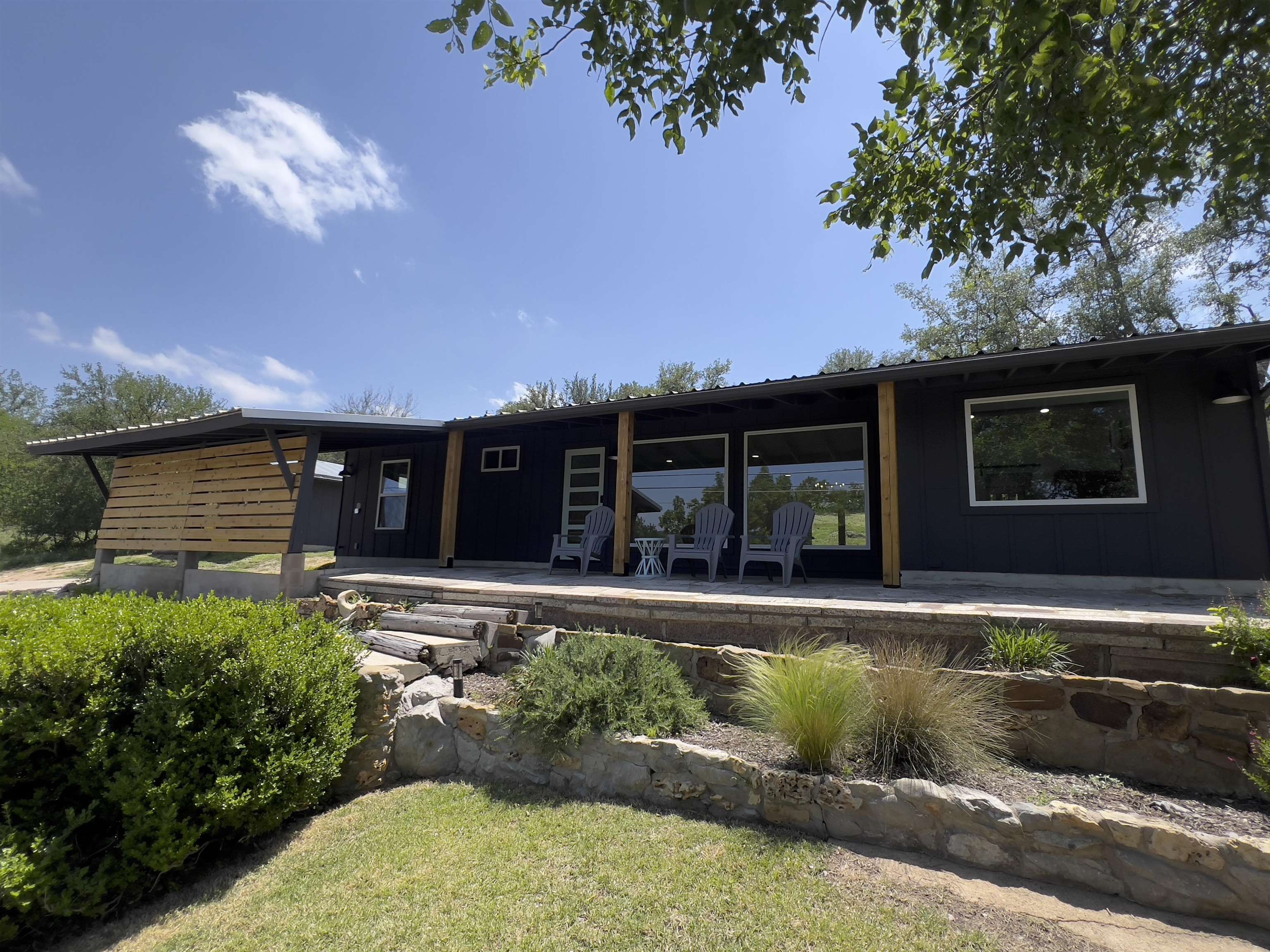 601 CR 415 — photo
