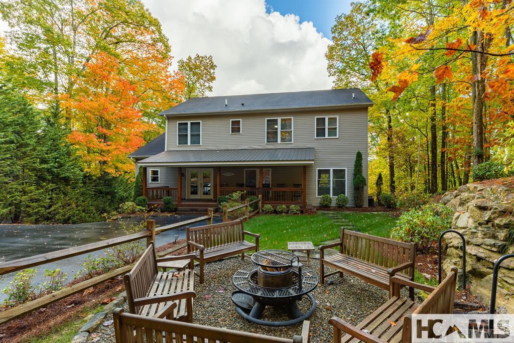 110 Kestrel Court — photo