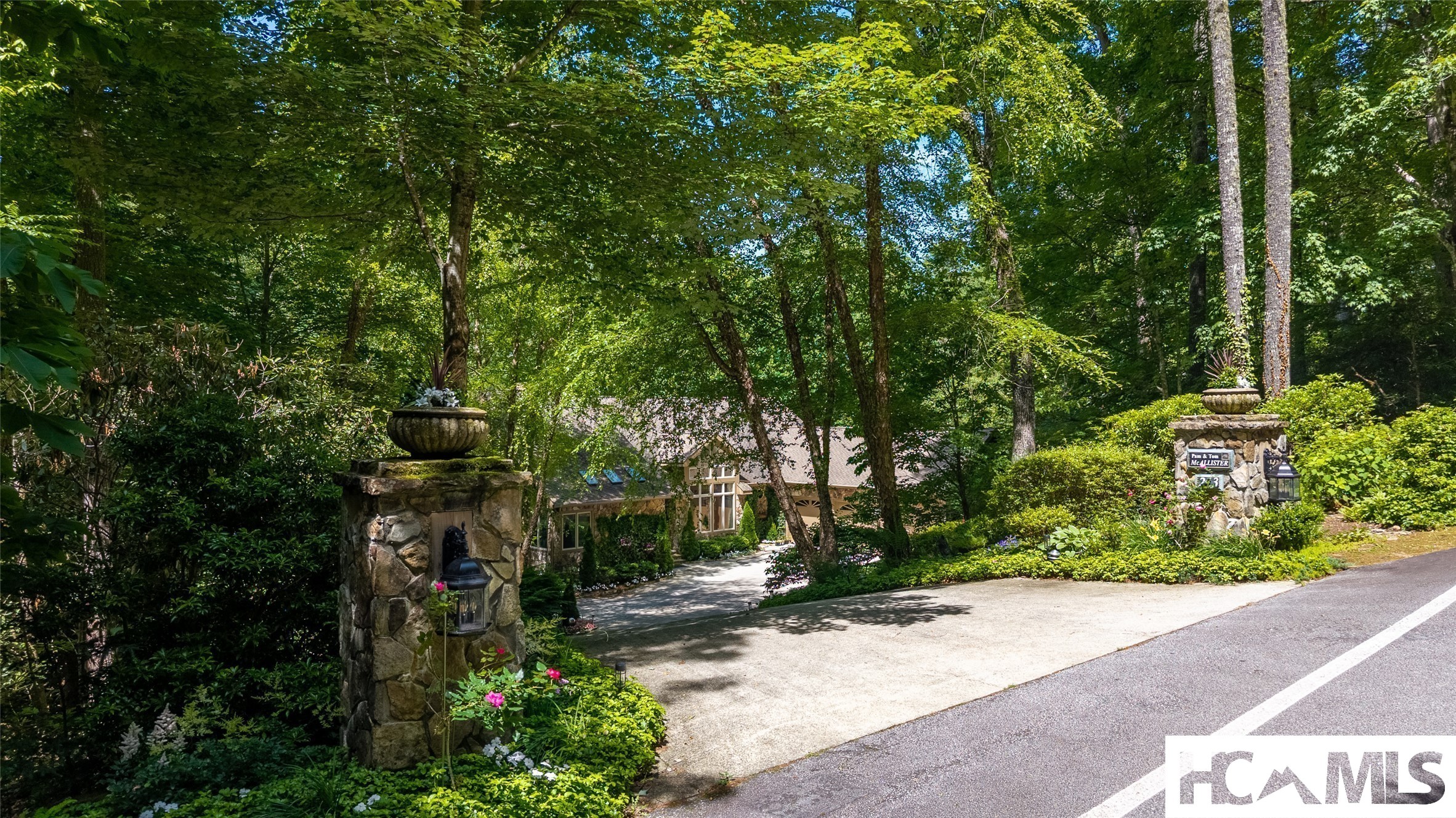 213 River Overlook Road — photo