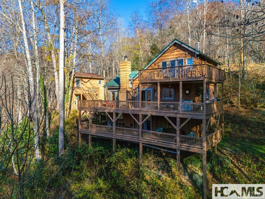 146/148 Bluebird Lane — photo