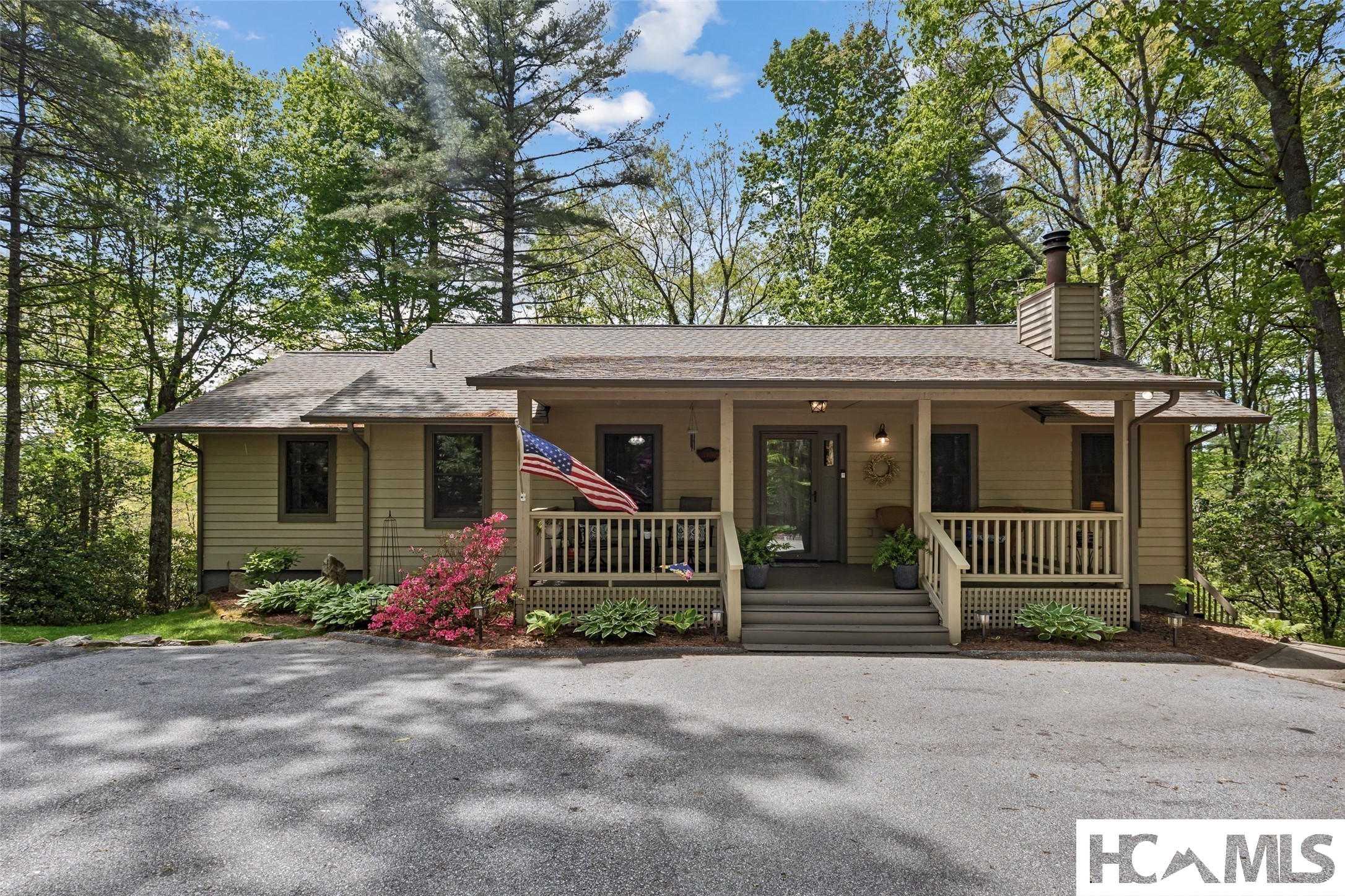 308 Woodsy Pine Trail — photo