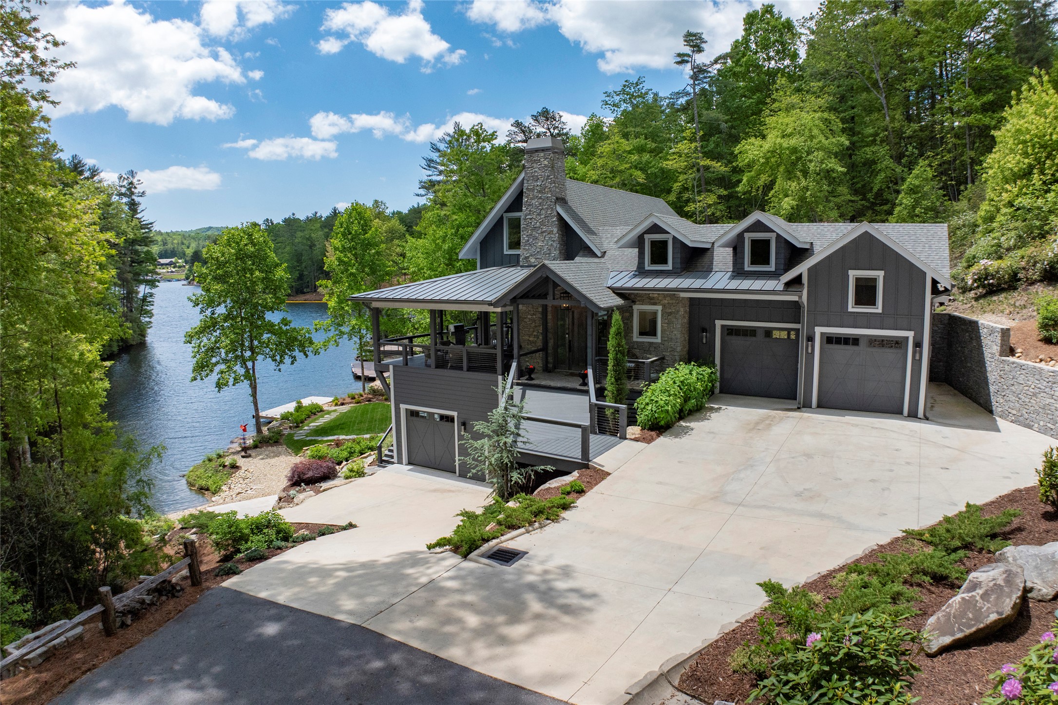 2235 Cold Mountain Road — photo