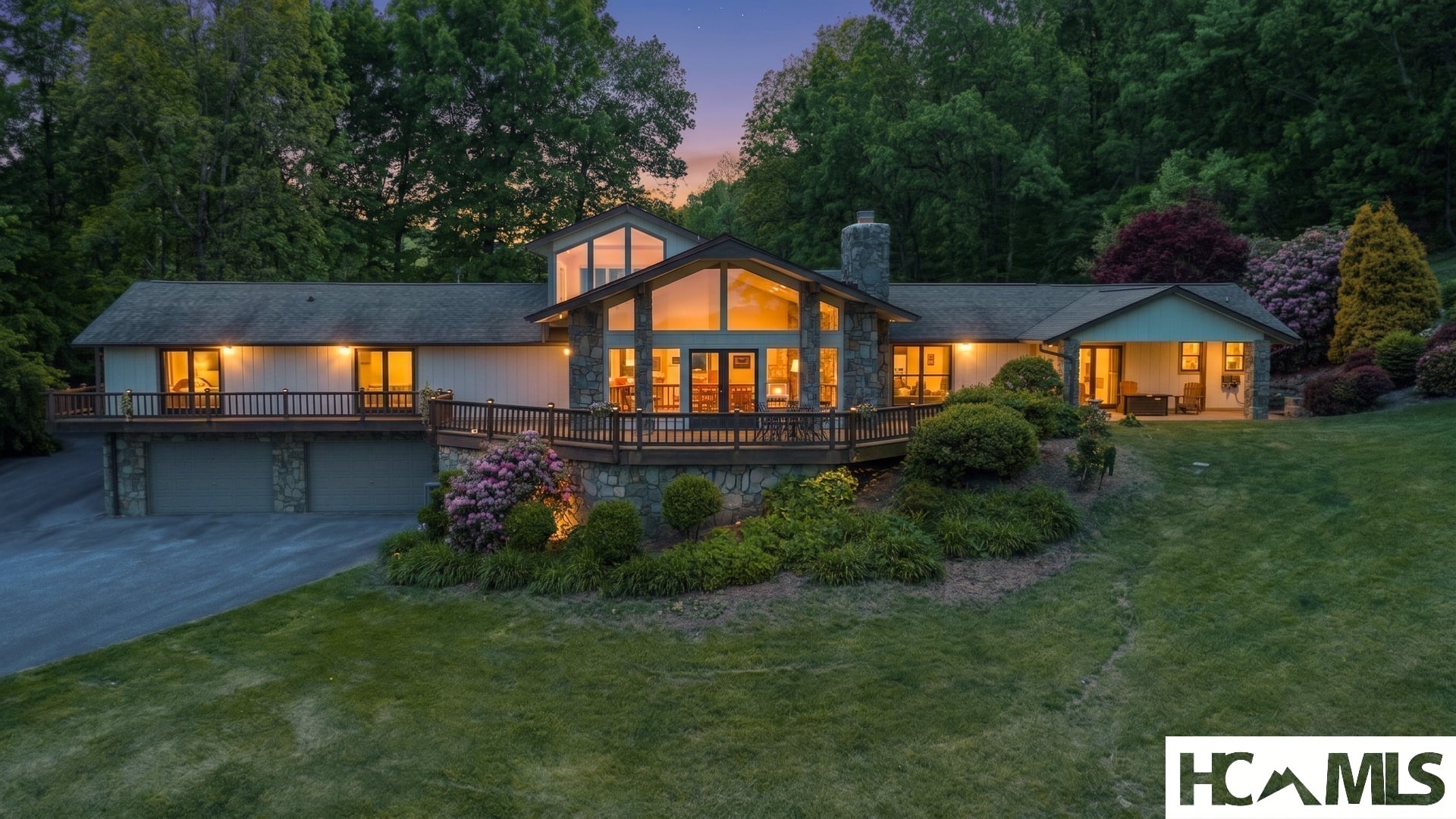 1281 Robinson Creek Road — photo