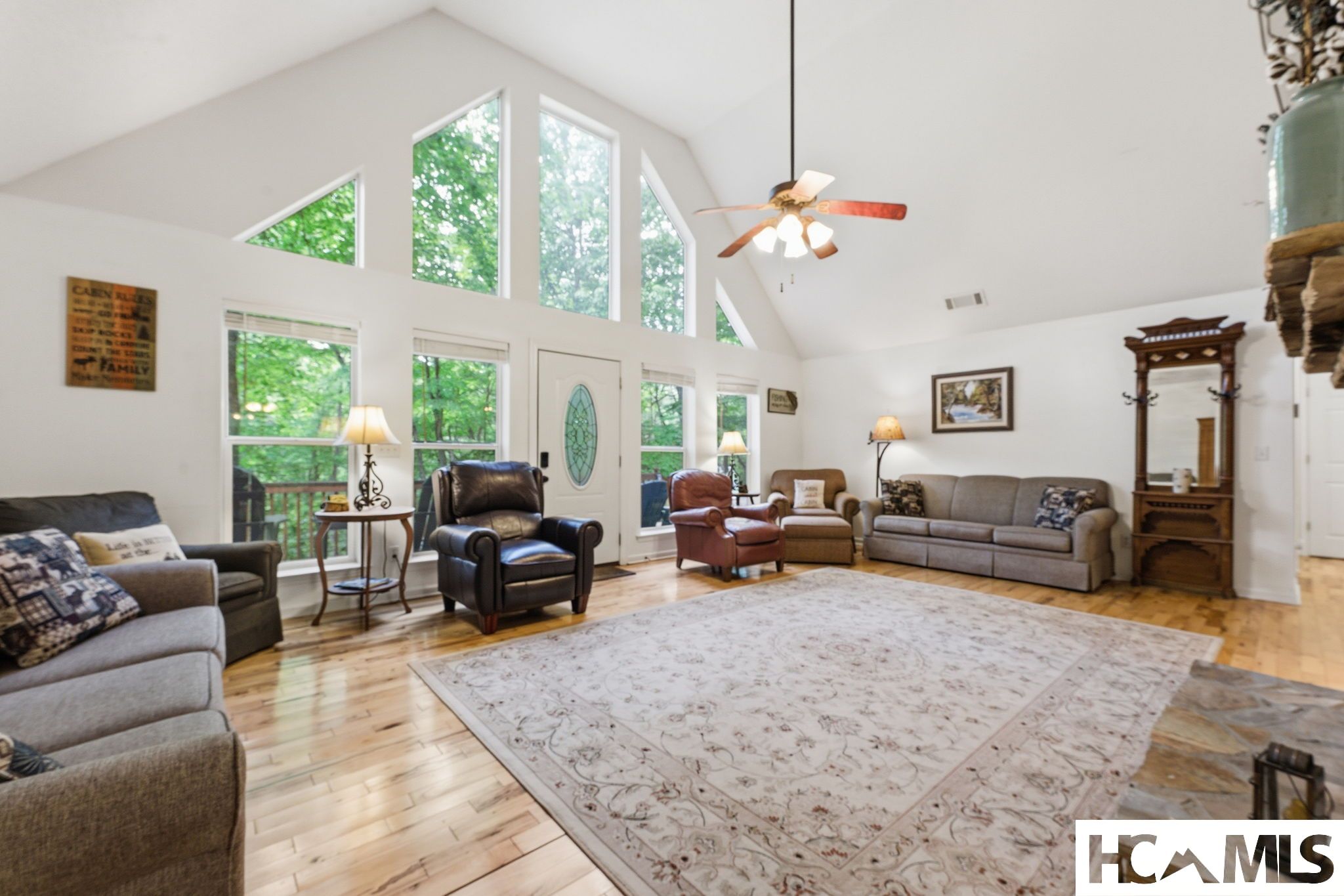 68 Golden Mist Court — photo