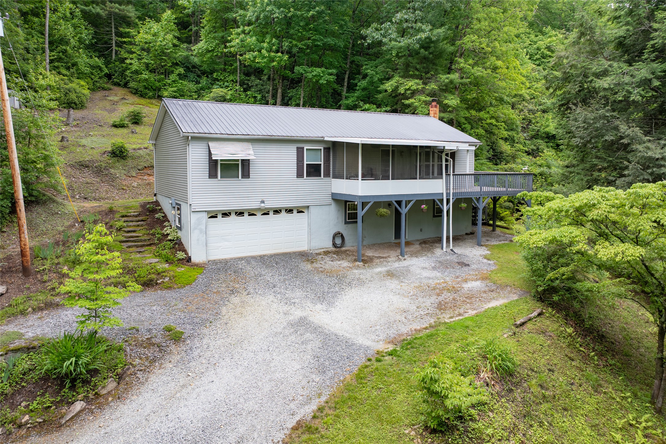 125 Round Mountain Road — photo