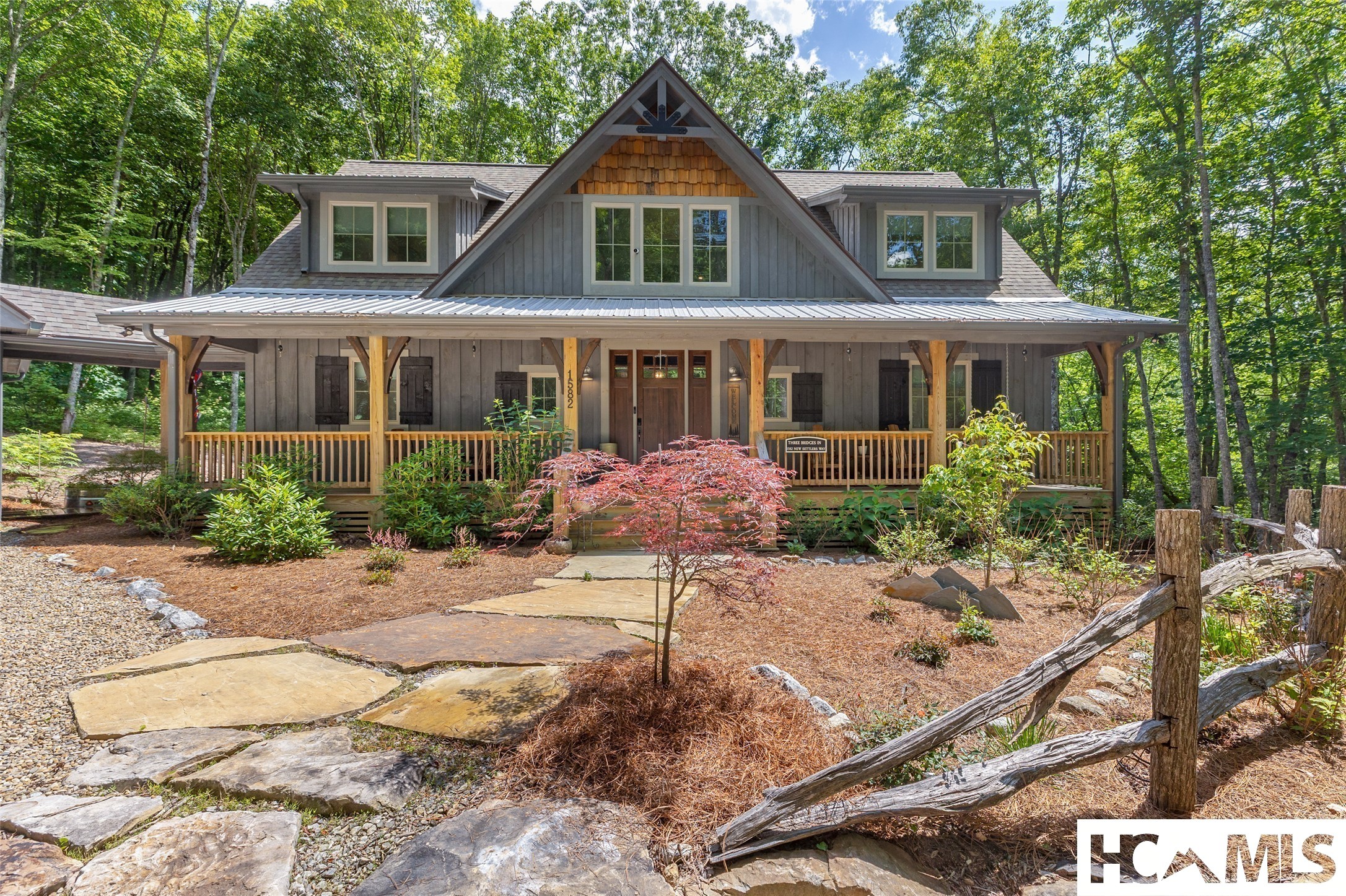 1582 New Settlers Way — photo