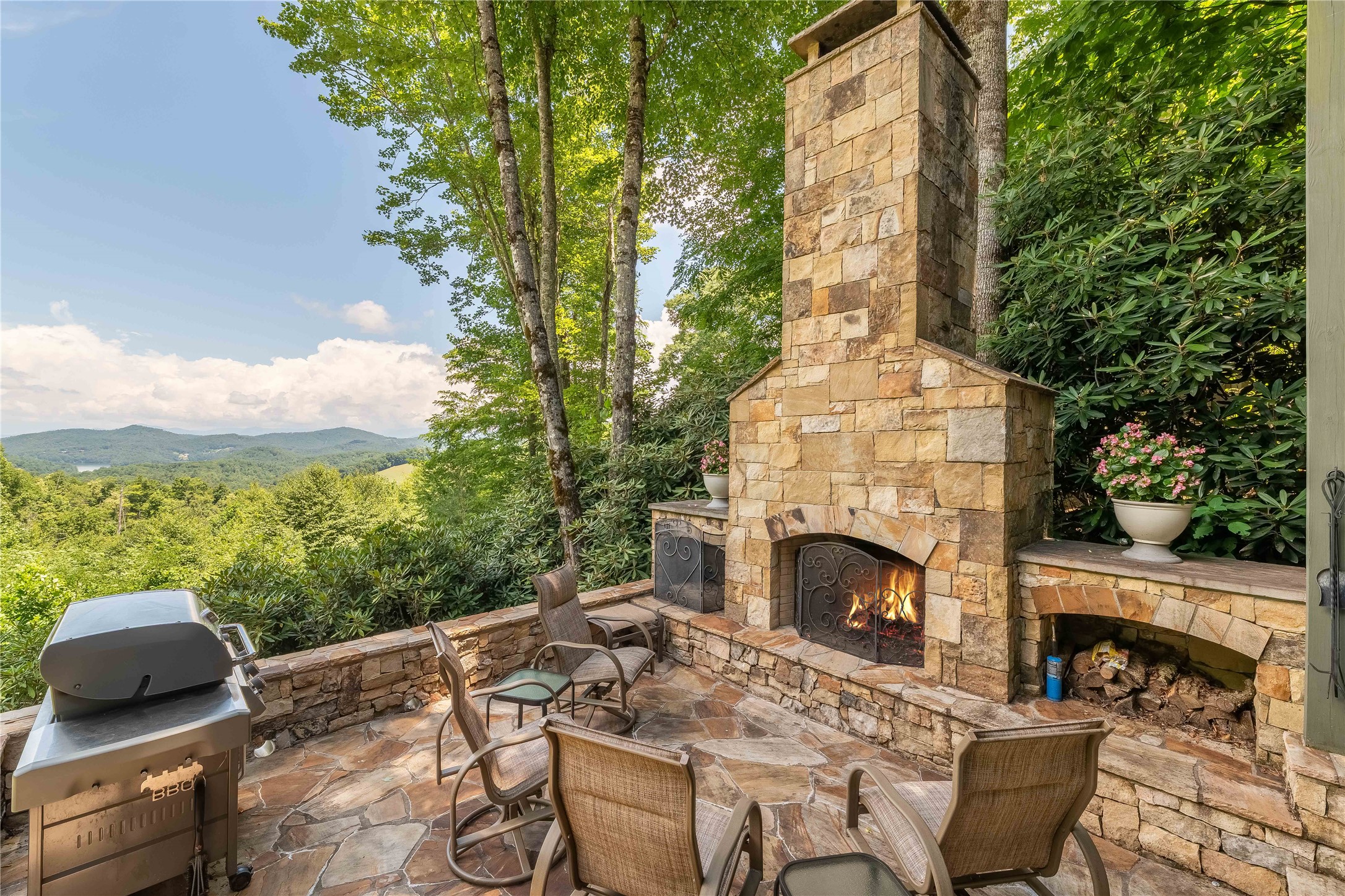 126 Ridges Loop — photo