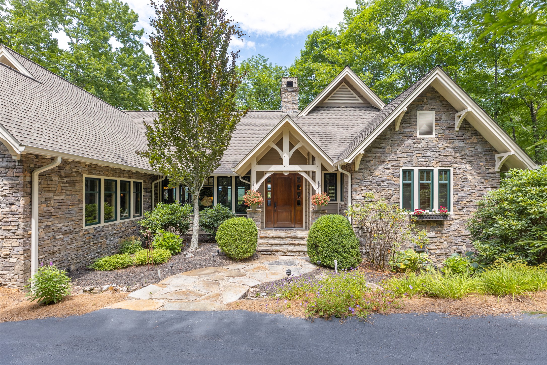1470 Highlands Cove Drive — photo