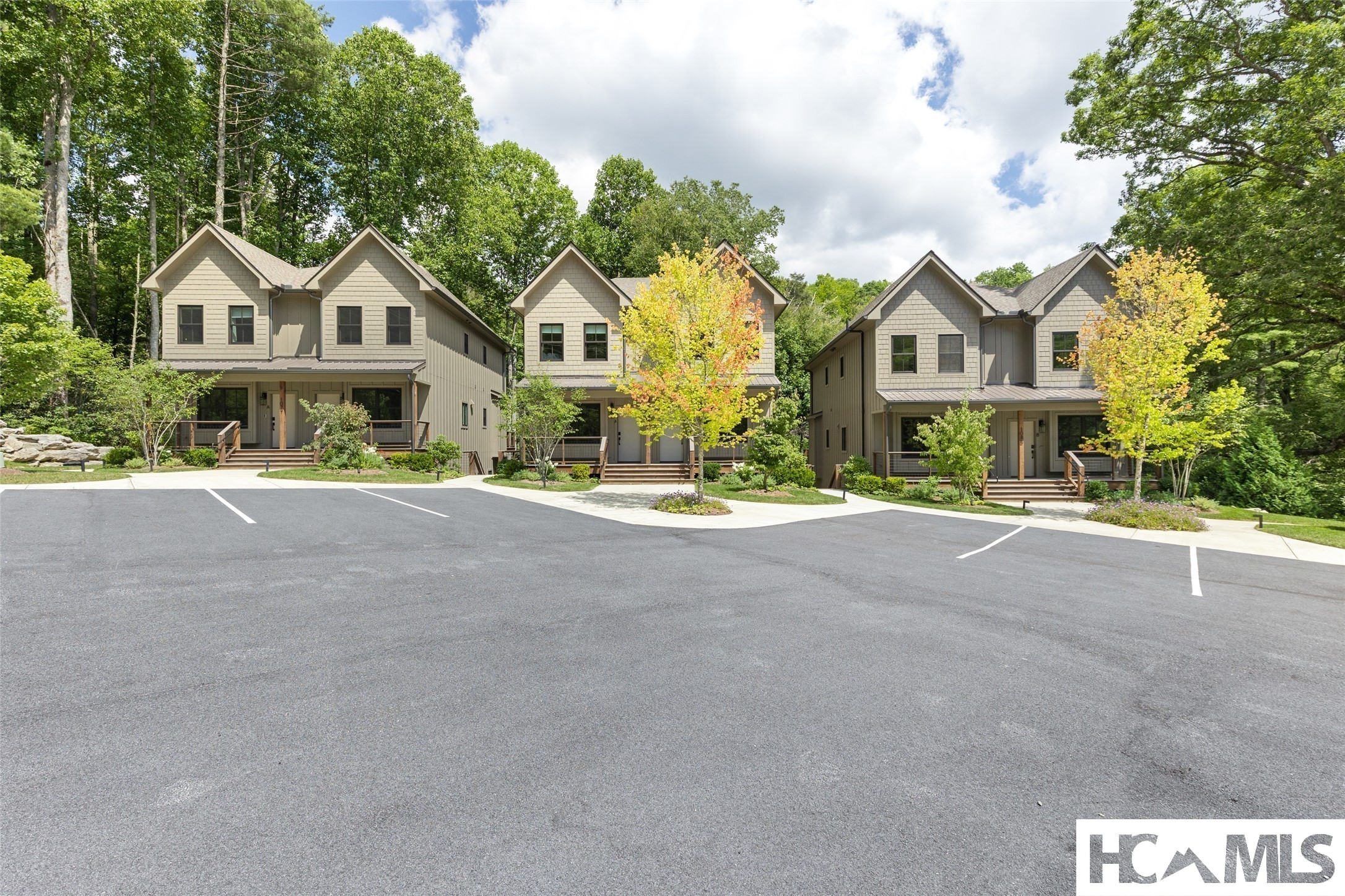 1085A Hicks Road 5 — photo