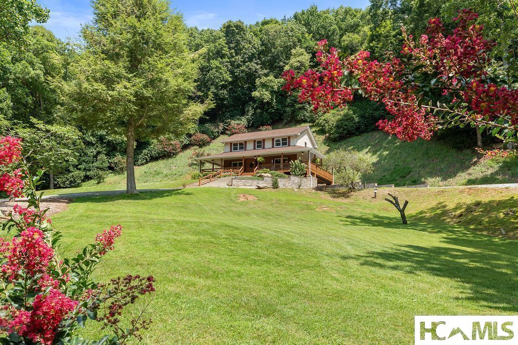 2778 Lakey Creek Road — photo