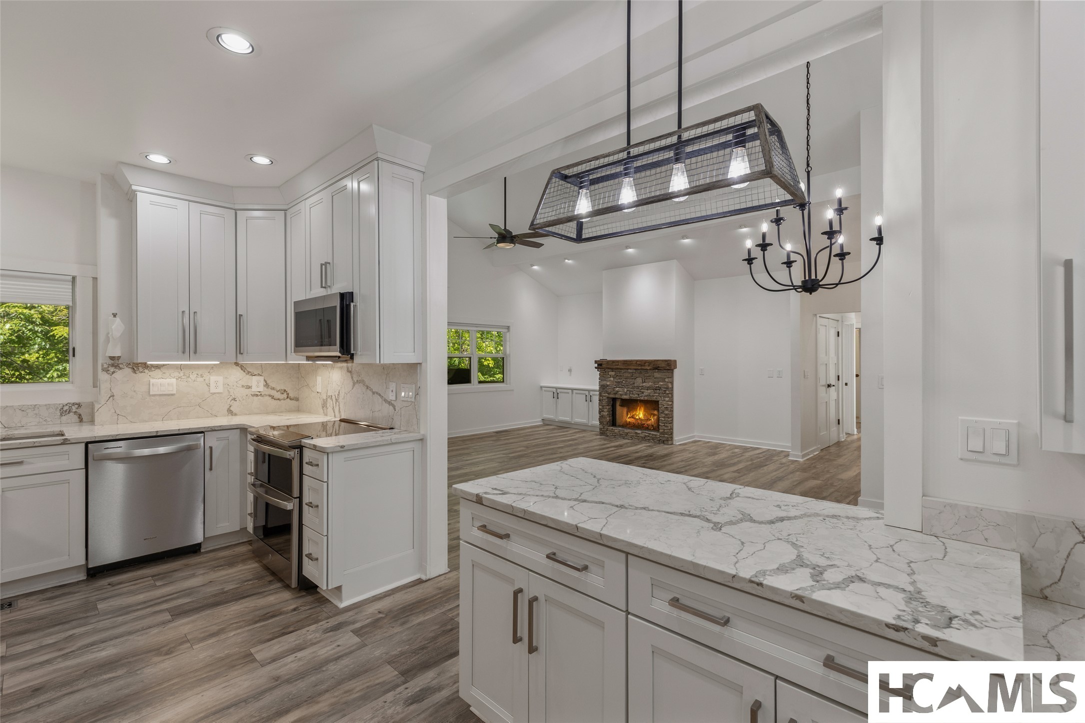 11 Woodlily Way — photo