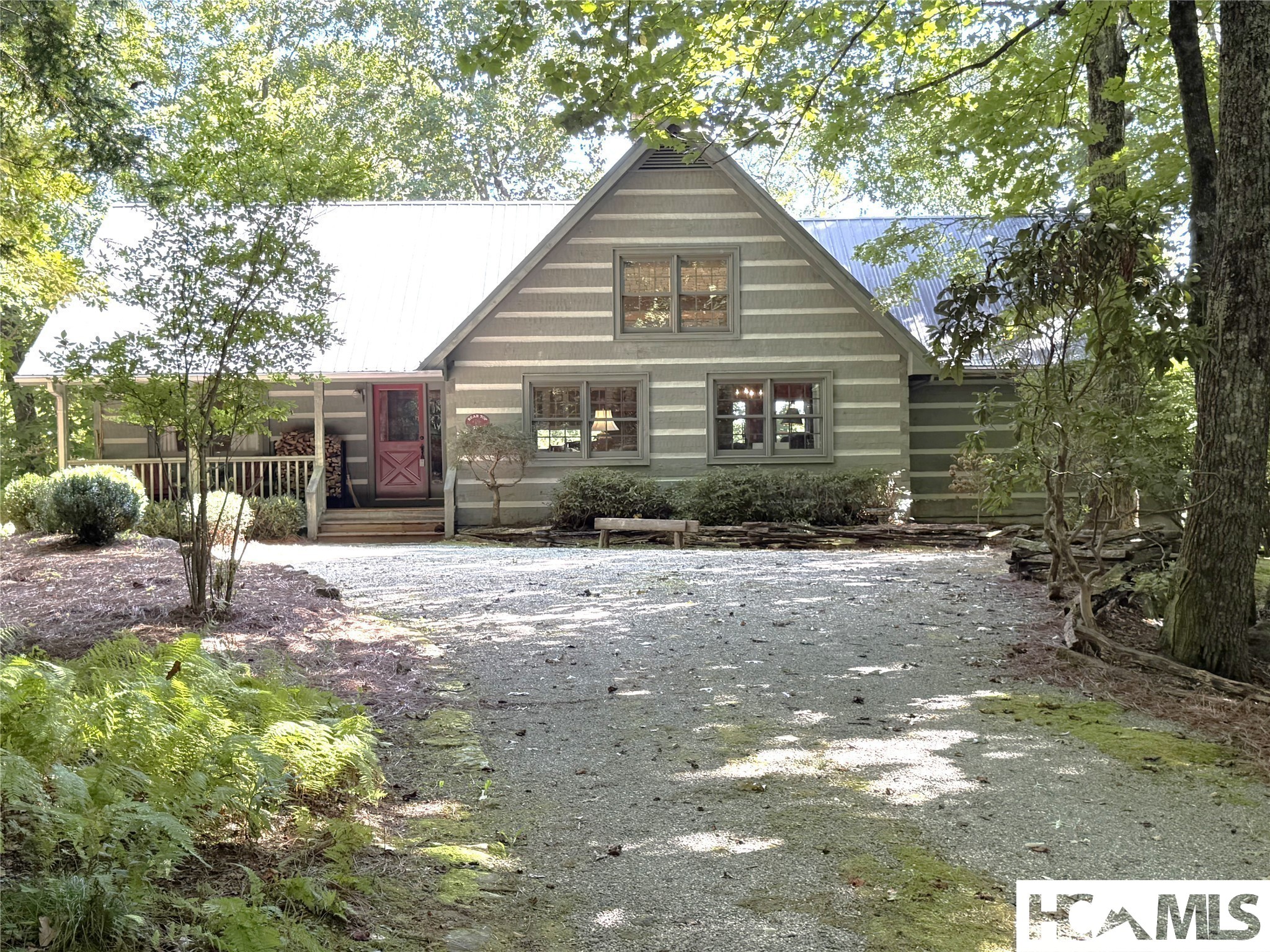 735 Bear Log Road — photo
