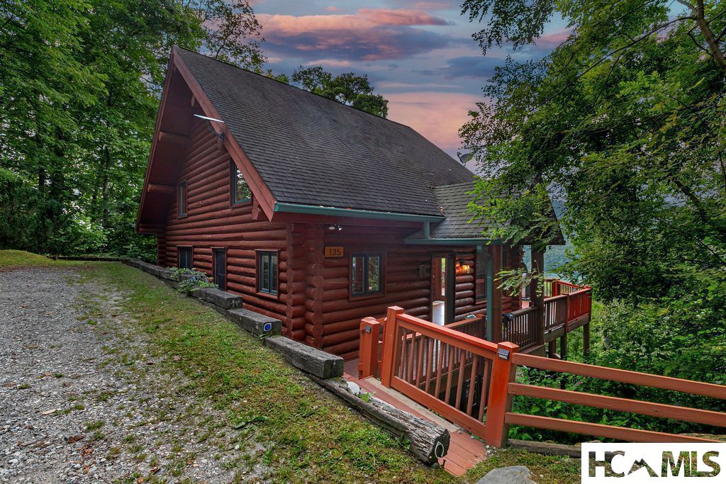 135 Ridgetop Drive, Topton, NC 28781 — photo 2