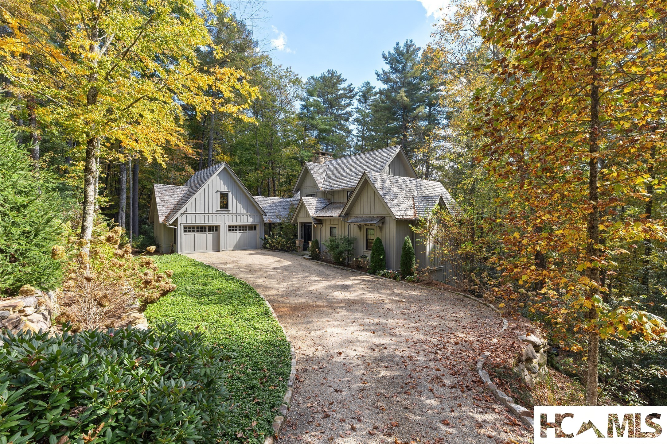 984 Chimney Top Trail — photo