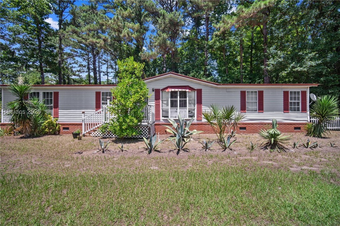 196 Tom Fripp Road — photo