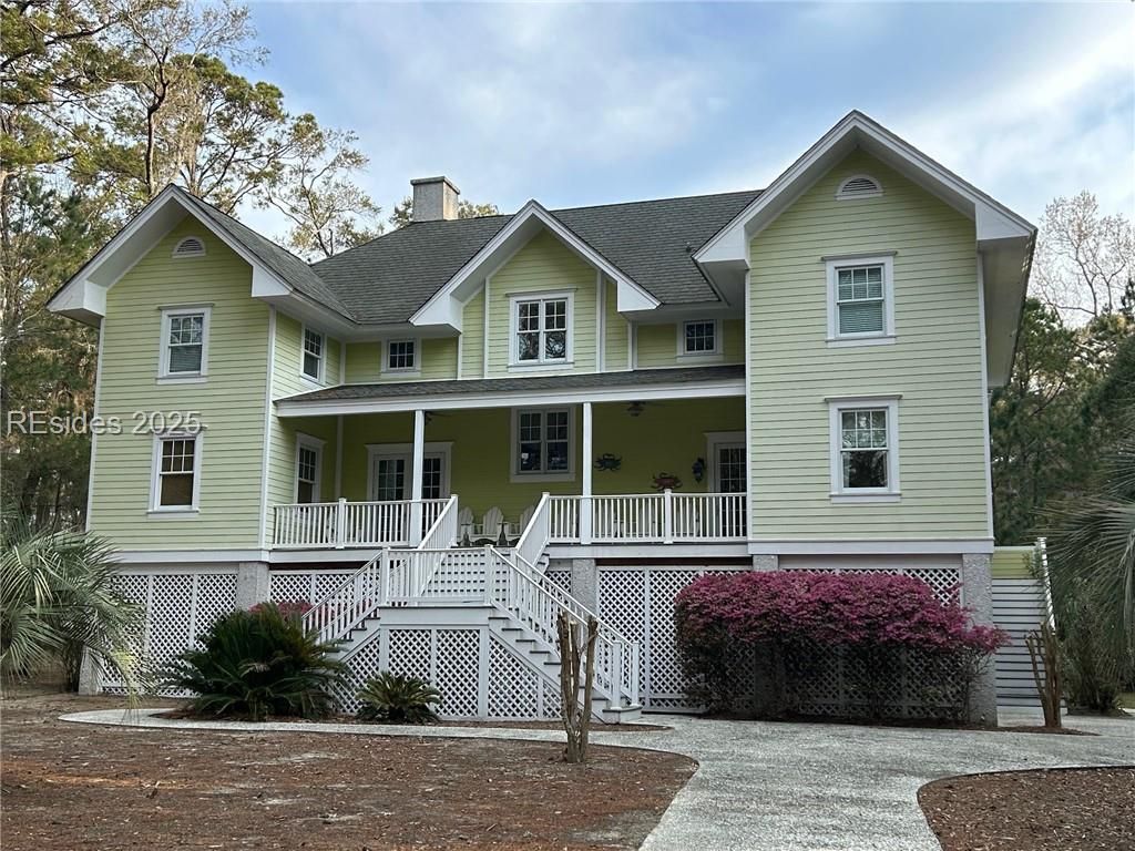 12 Freeport Court — photo