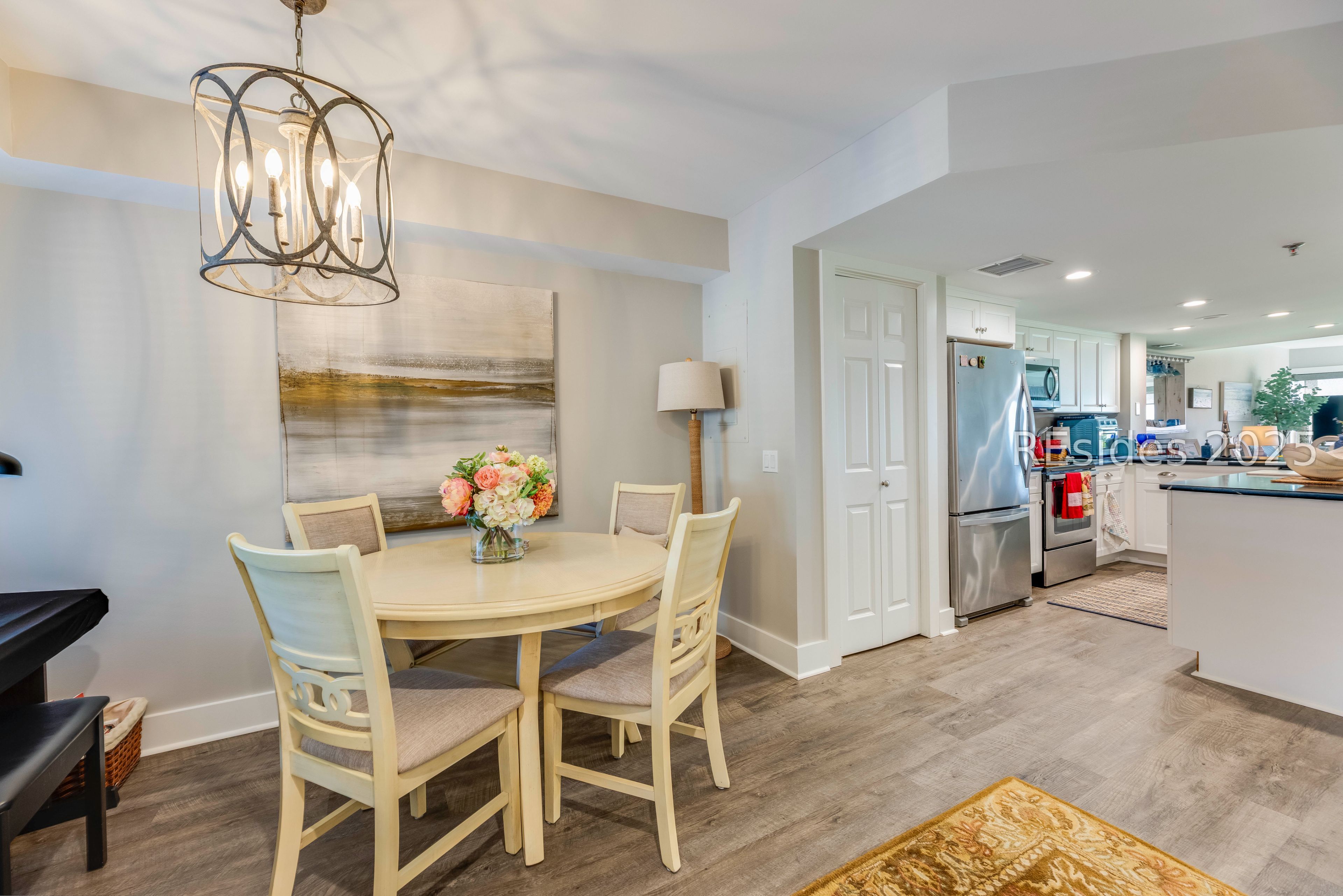 5 Newport Drive 2105 — photo