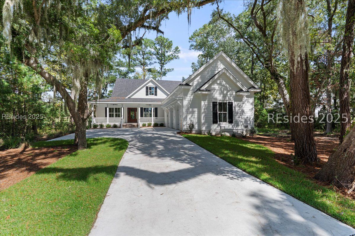 27 River Marsh Lane — photo