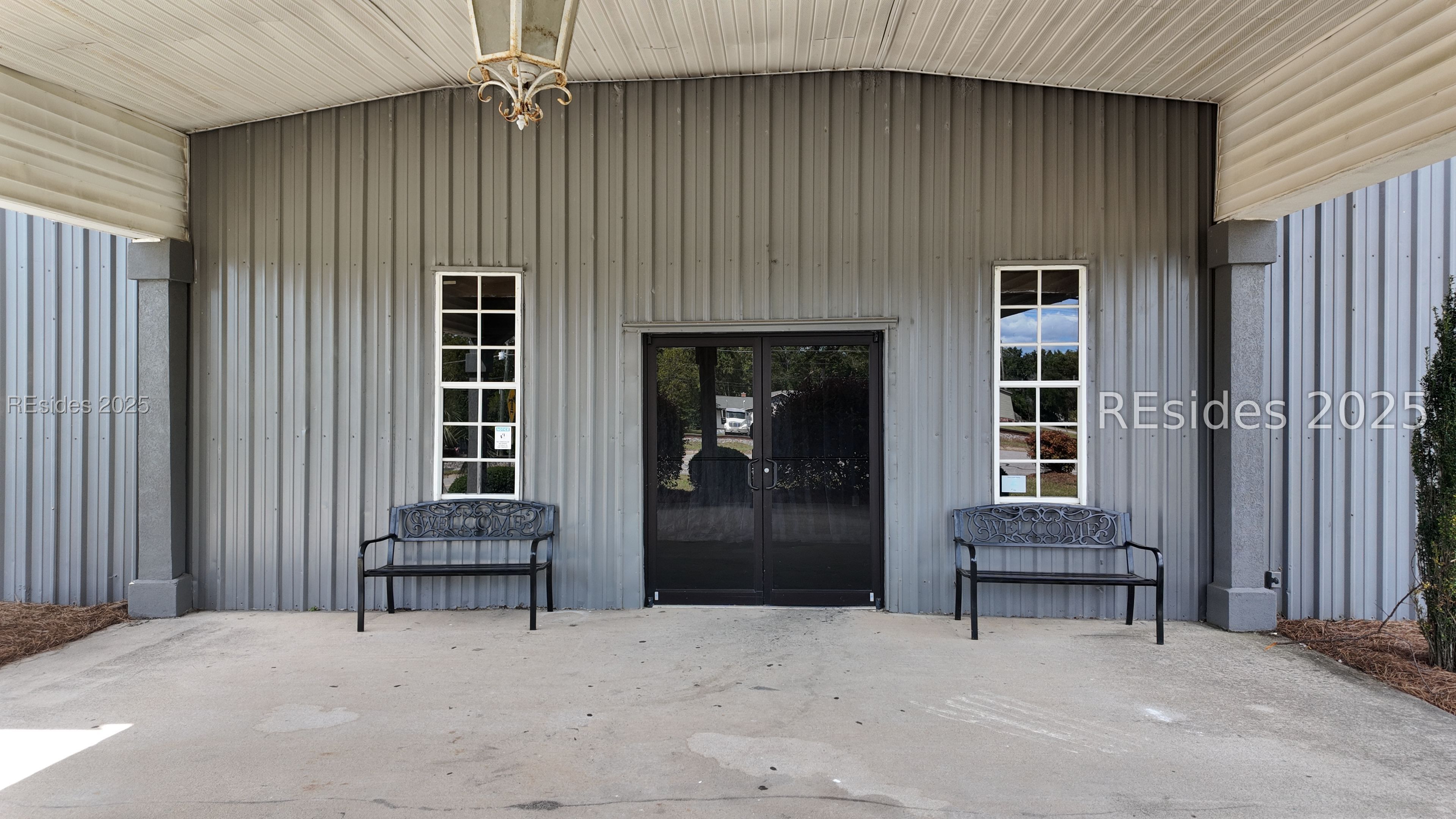 4015 E Allendale-Fairfax — photo
