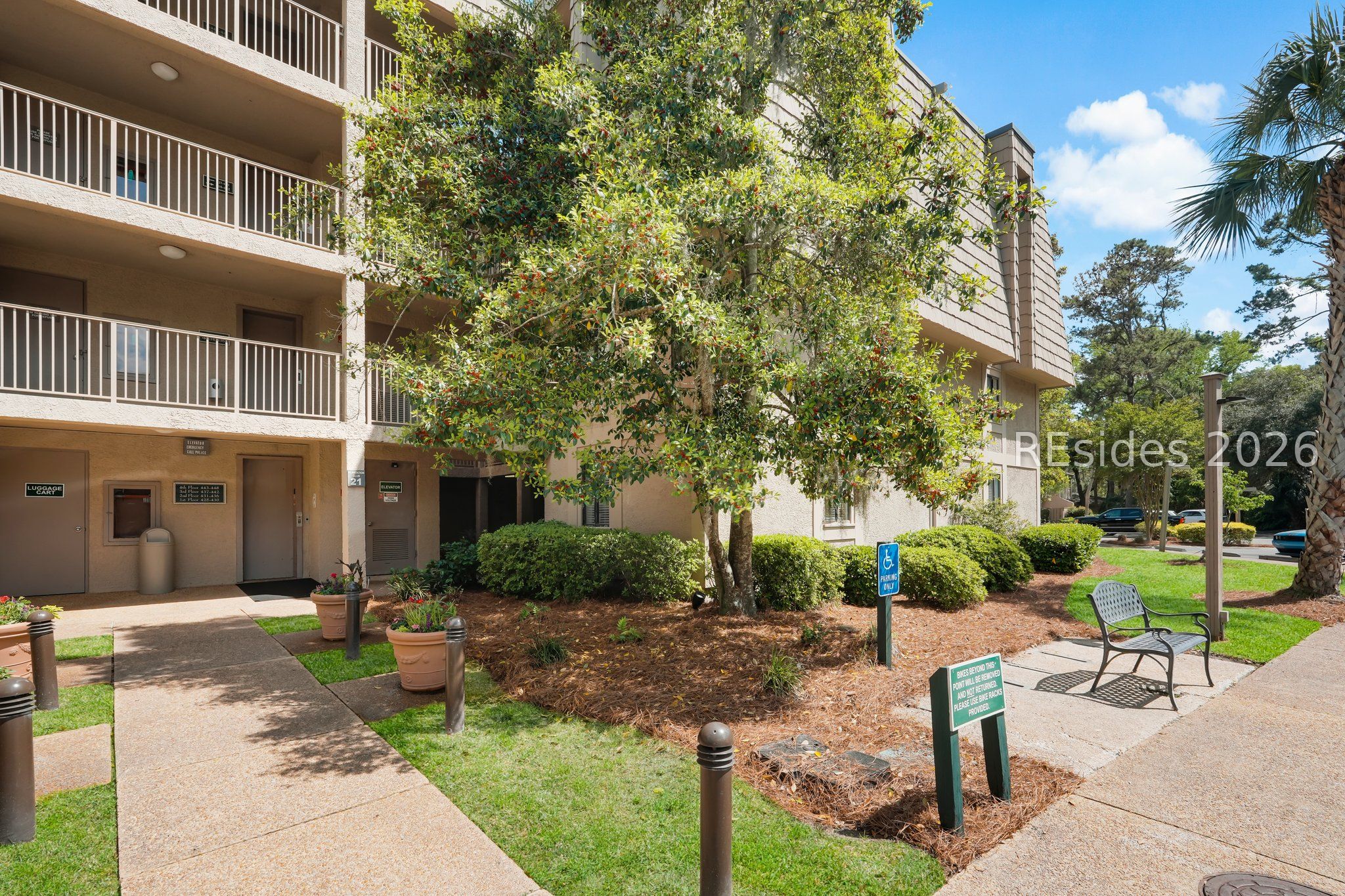 10 Lighthouse Road 430 — photo