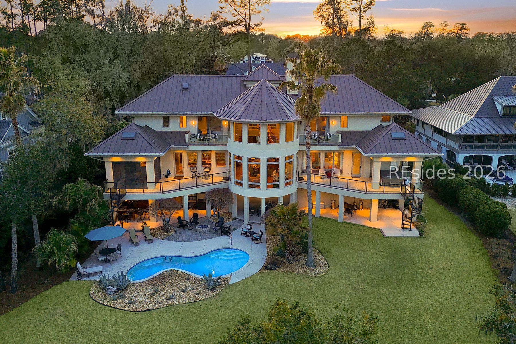 18 Belmont Drive — photo