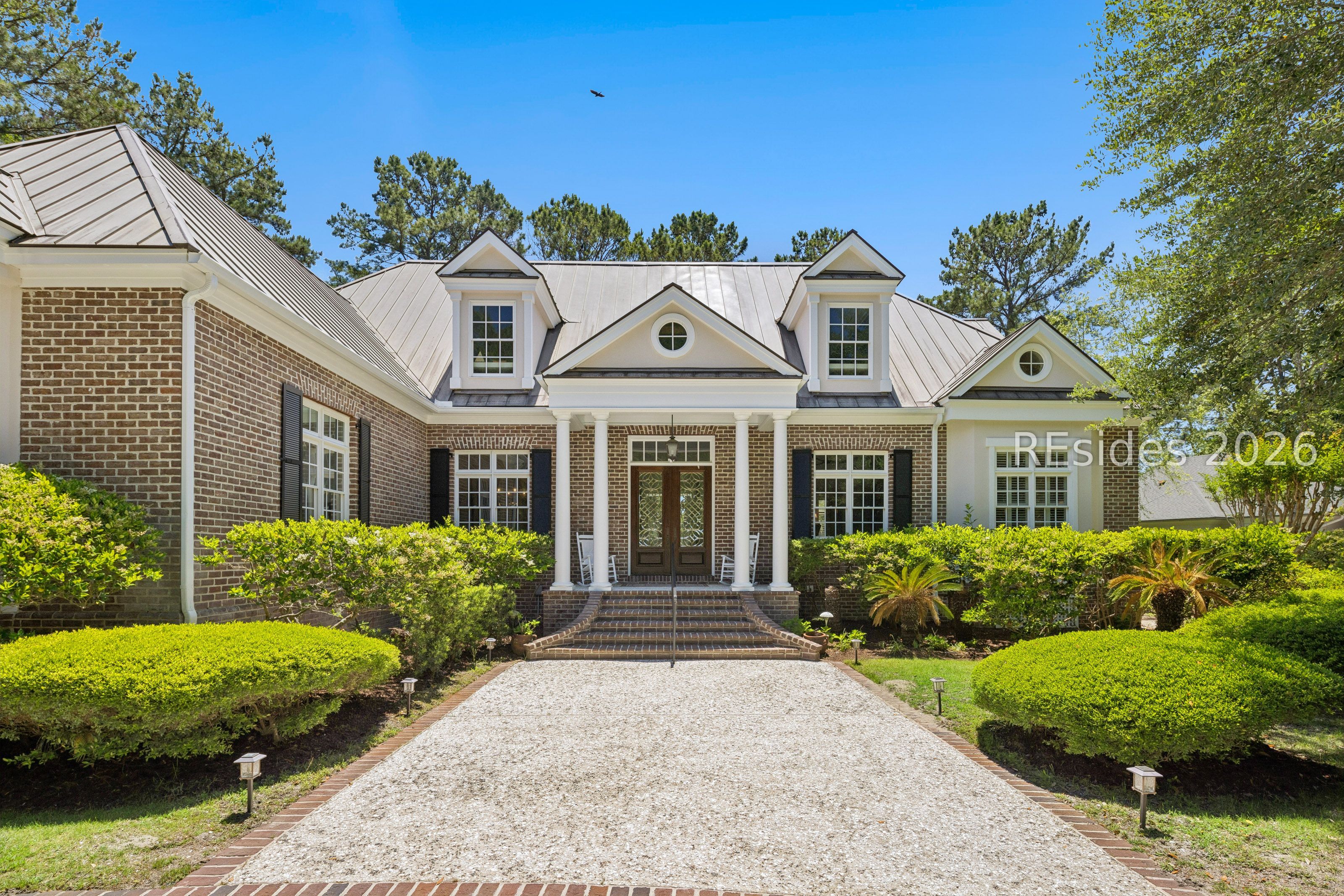 16 Whitehall Drive — photo