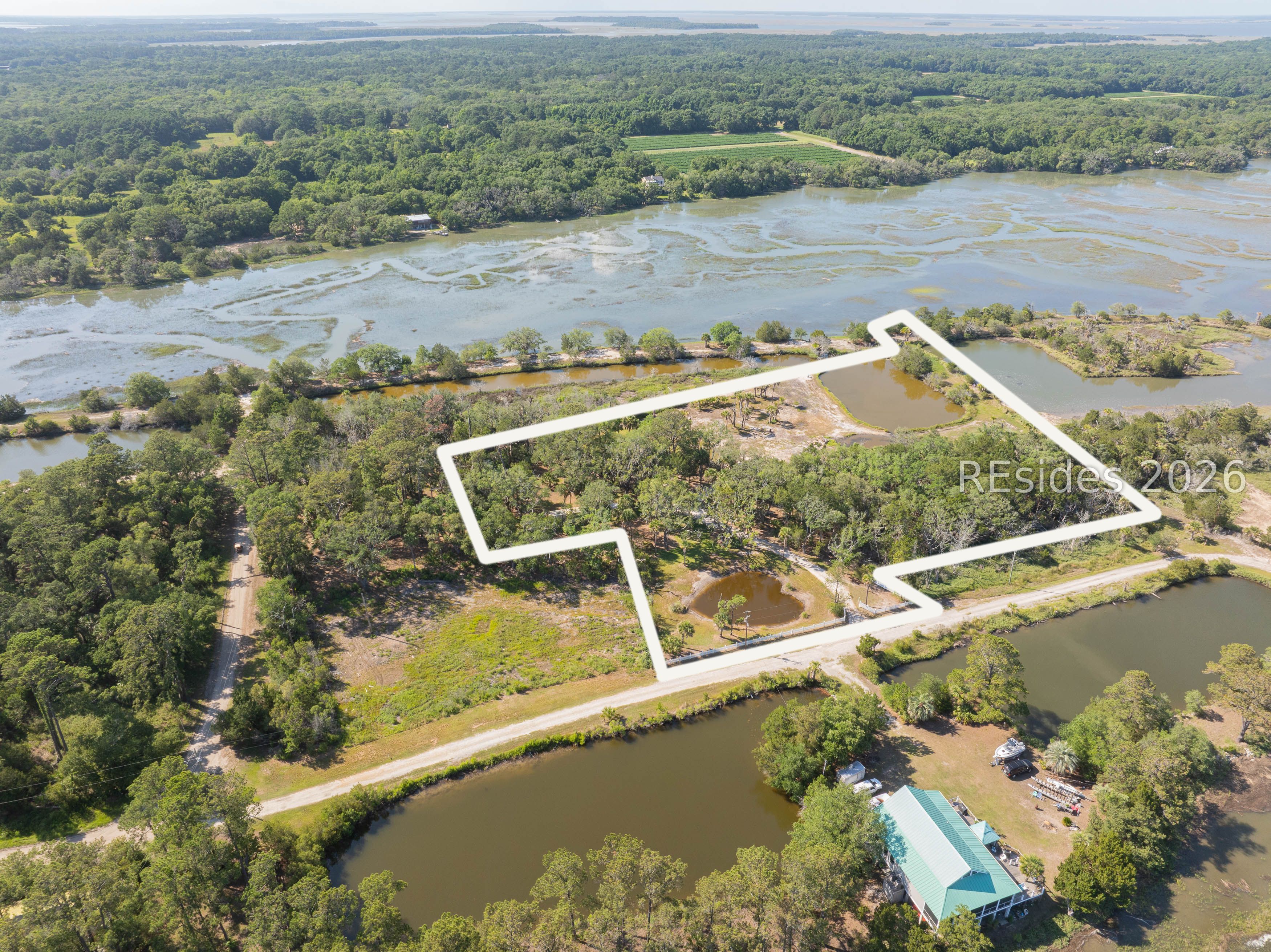 100 Little Horse Island Drive — photo