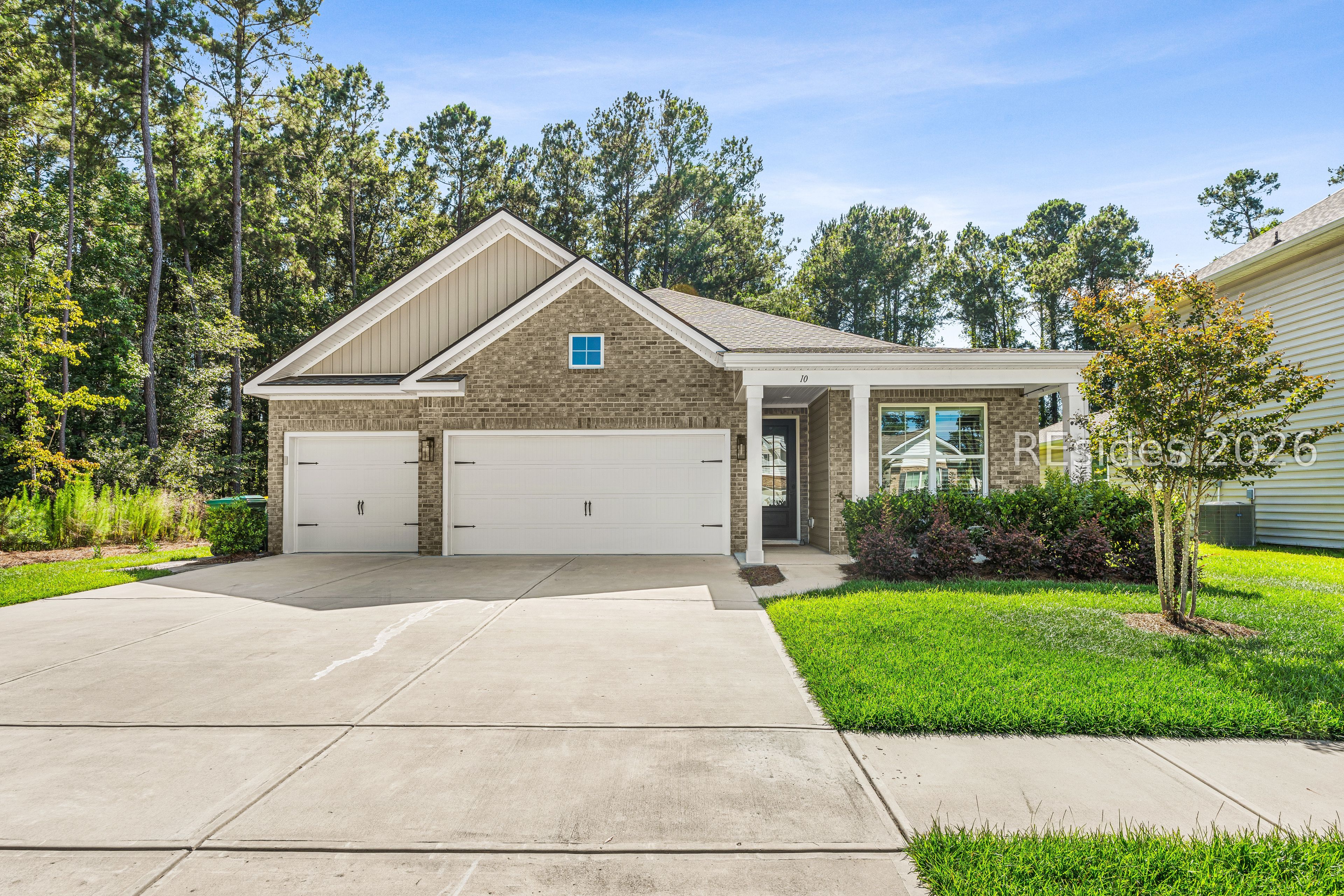 10 Runner Stone Road — photo