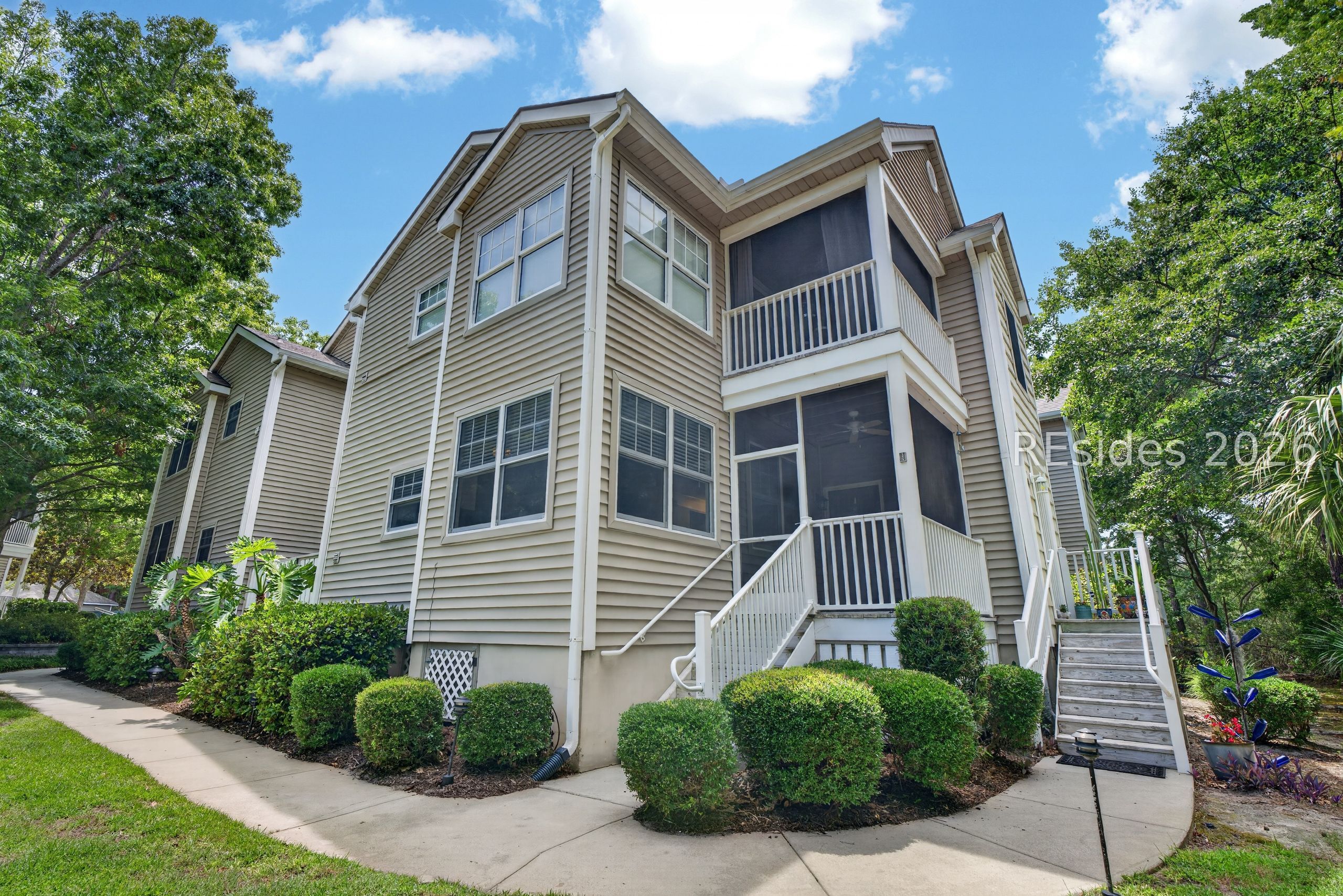 31 Summerfield Court 113 — photo