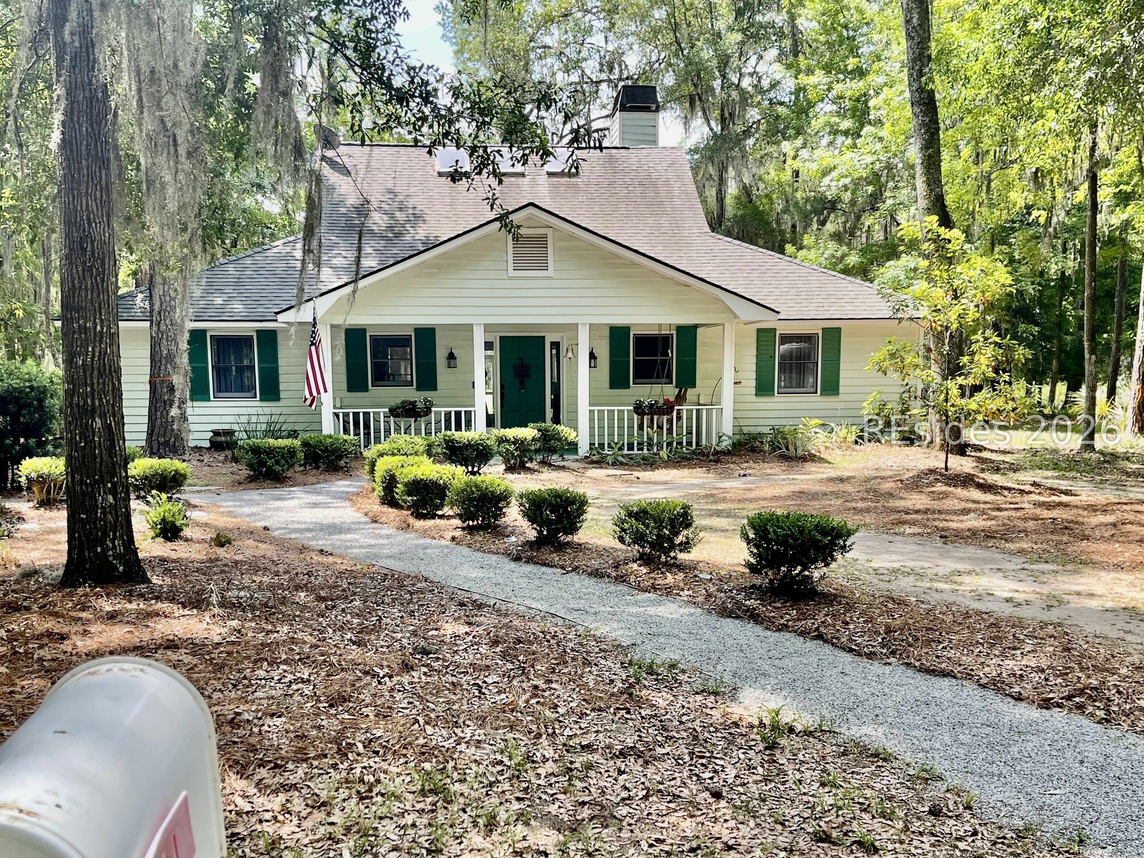 8 Volunteers Ridge — photo