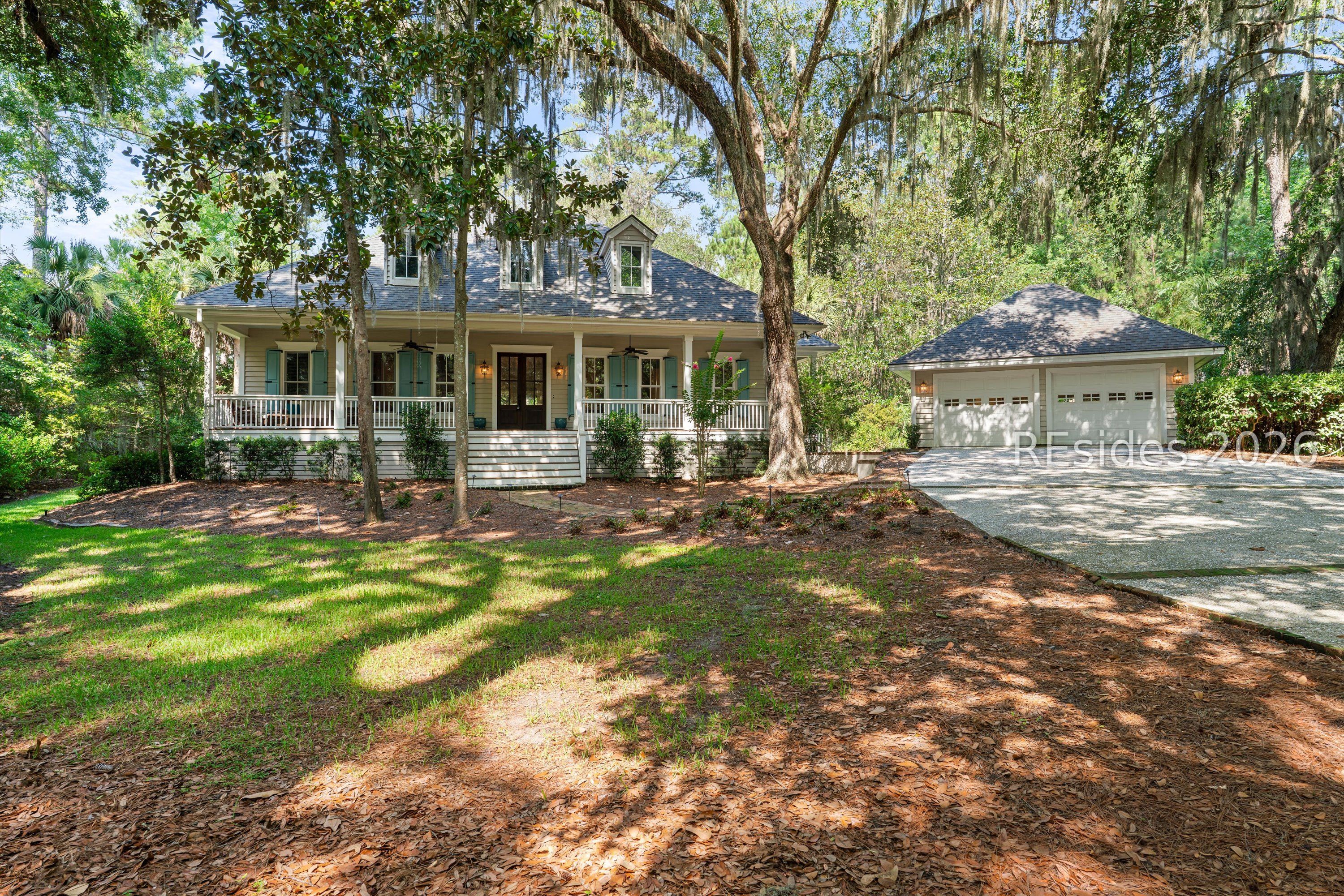 6 Winding Oak Court — photo