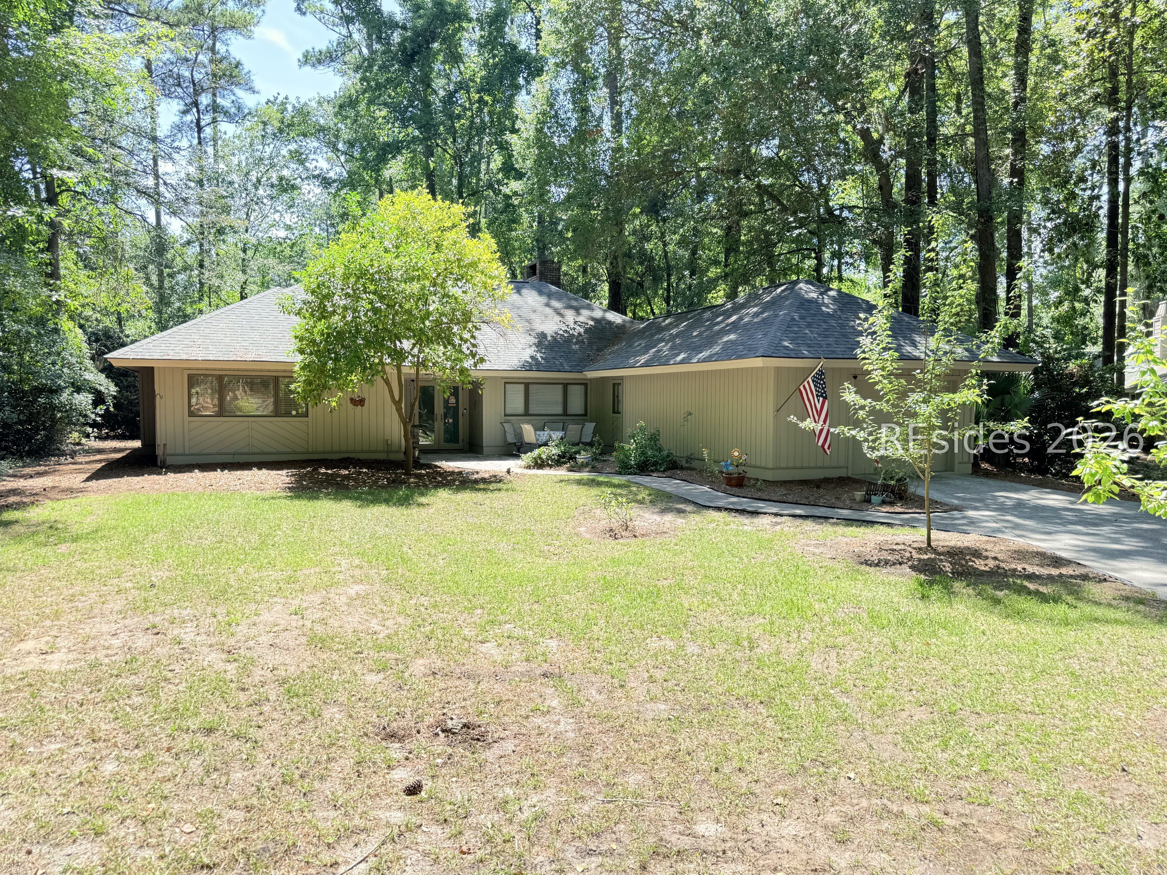 3 Deerfield Road — photo