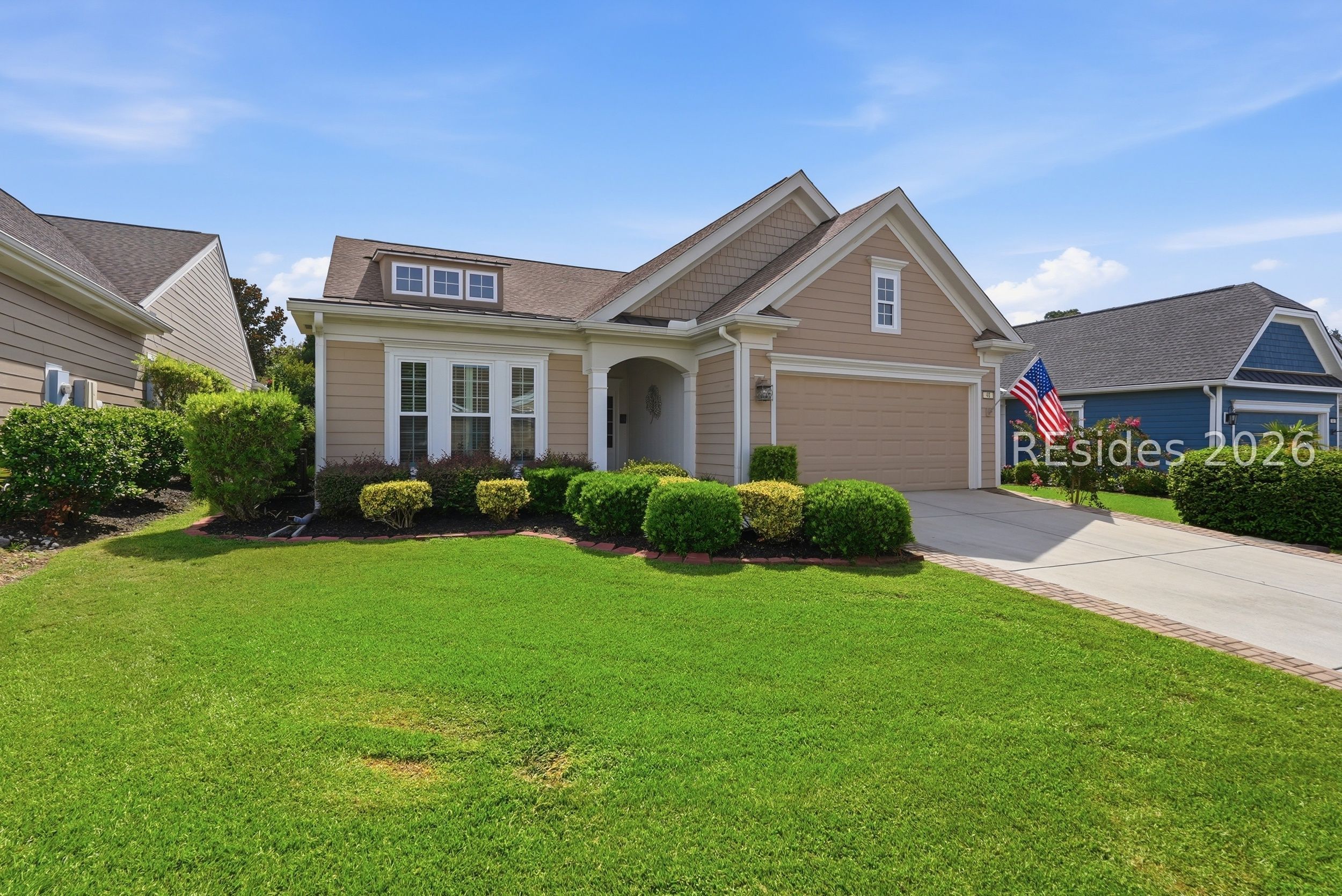 48 Thomas Bee Drive — photo