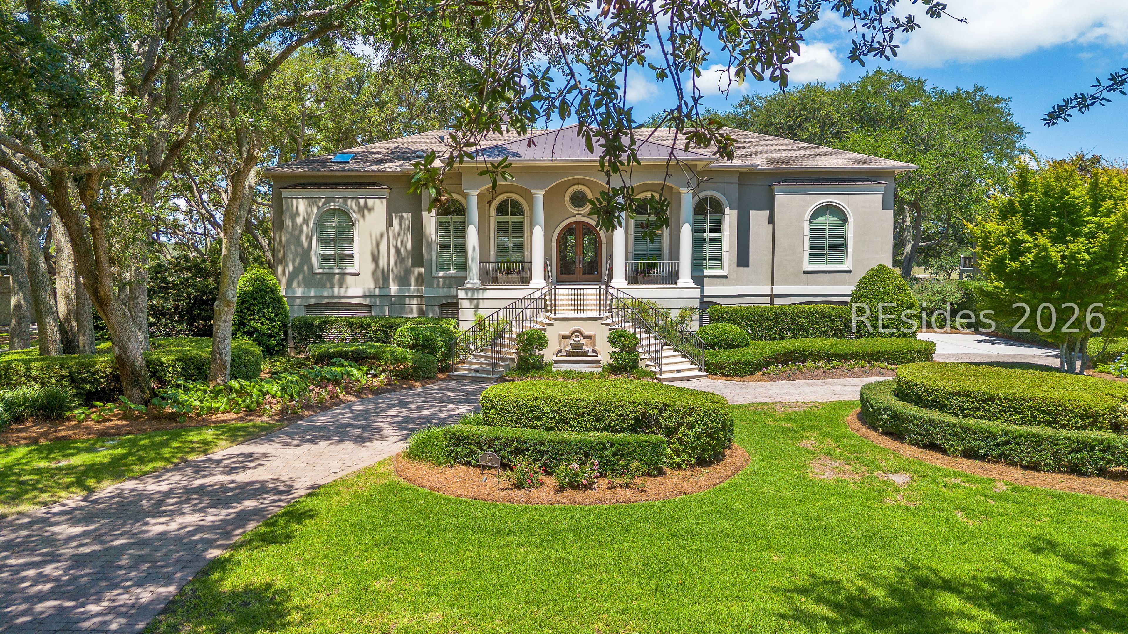 127 Fort Walker Drive — photo