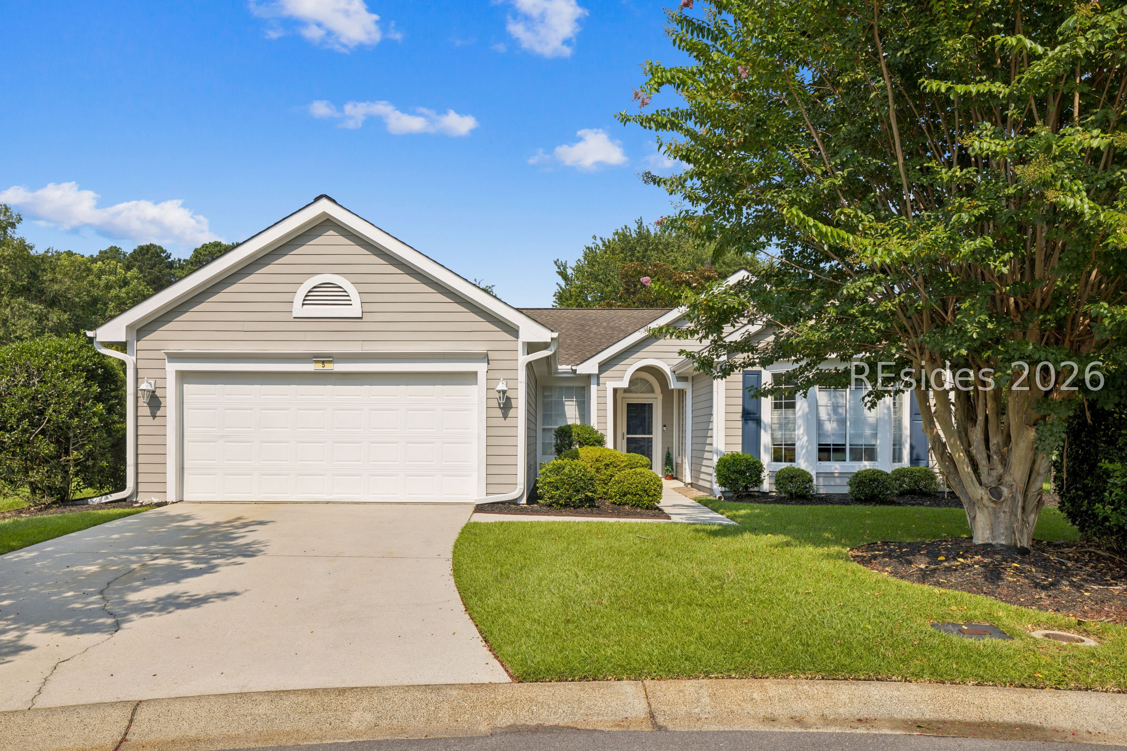 5 Lake Somerset Court — photo