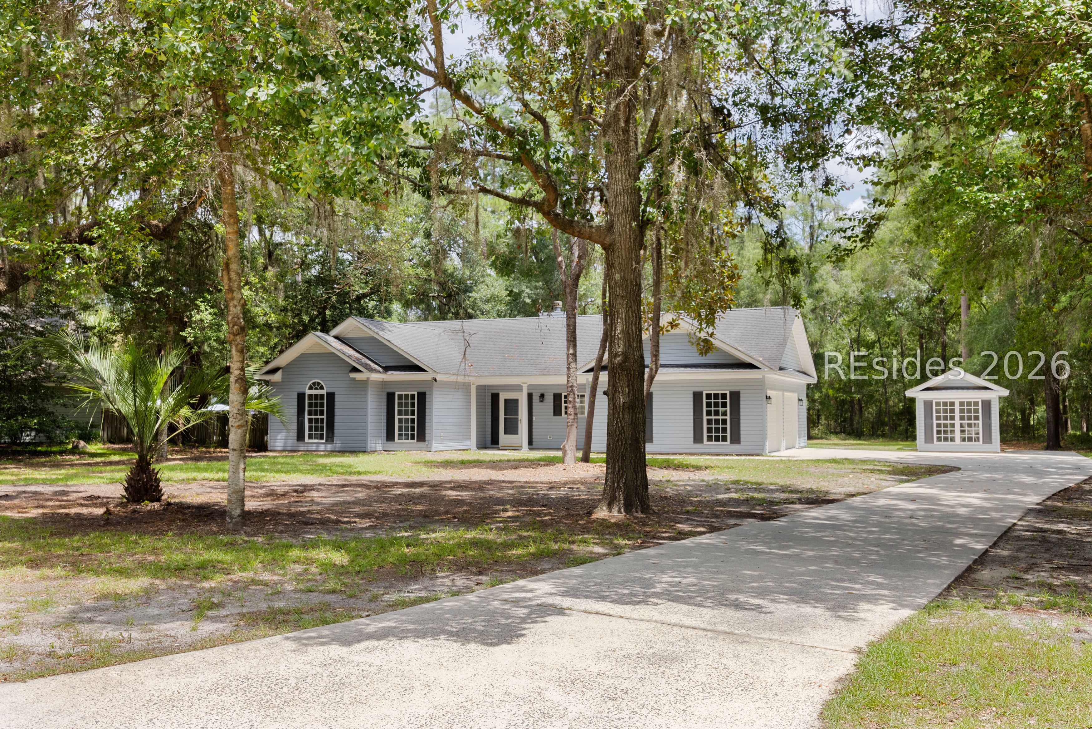 19 Woods Court — photo