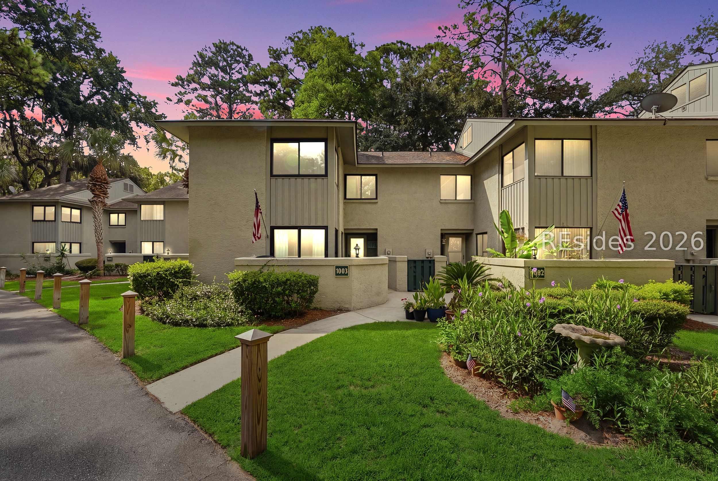 90 Gloucester Road 1003 — photo