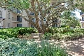 7 Shelter Cove Lane 7511 — photo