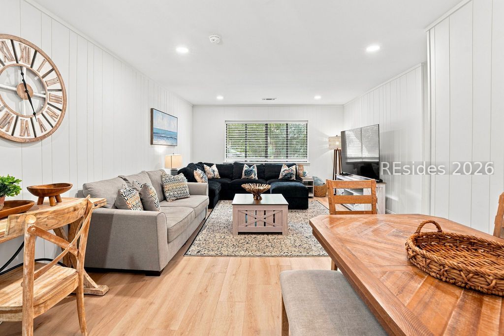 25 Deallyon Avenue 120 — photo