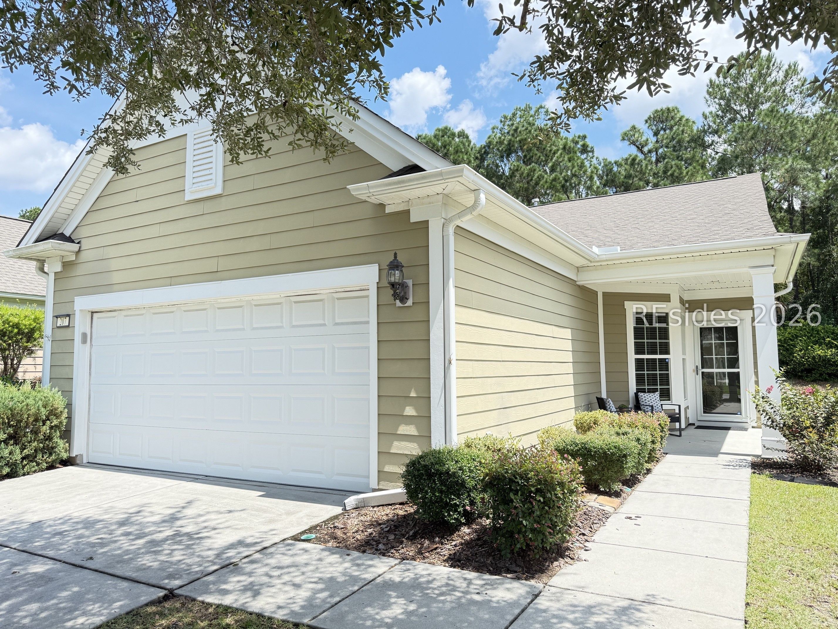 207 Mystic Point Drive — photo