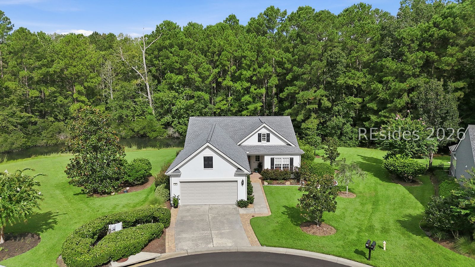 10 Baybridge Court — photo
