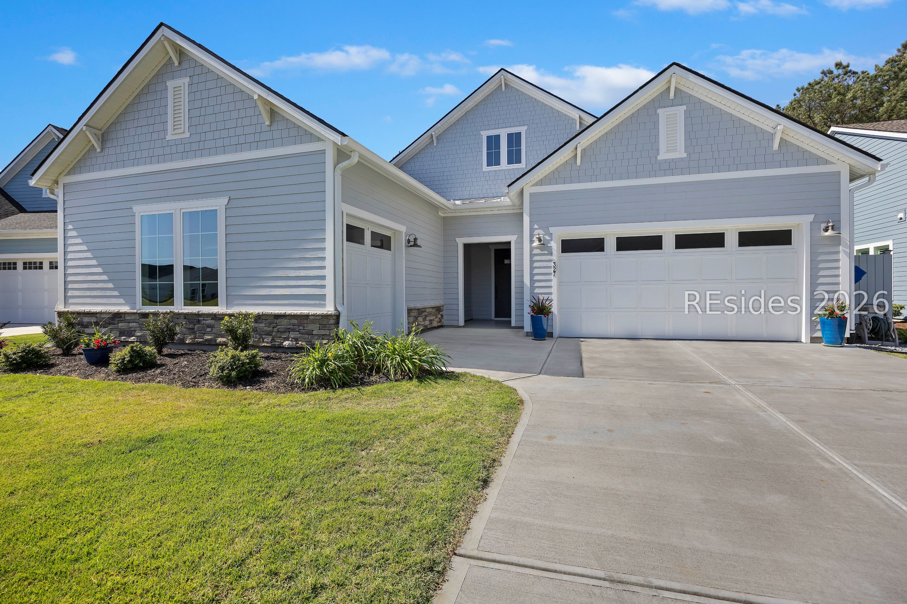 327 Juneberry Court — photo