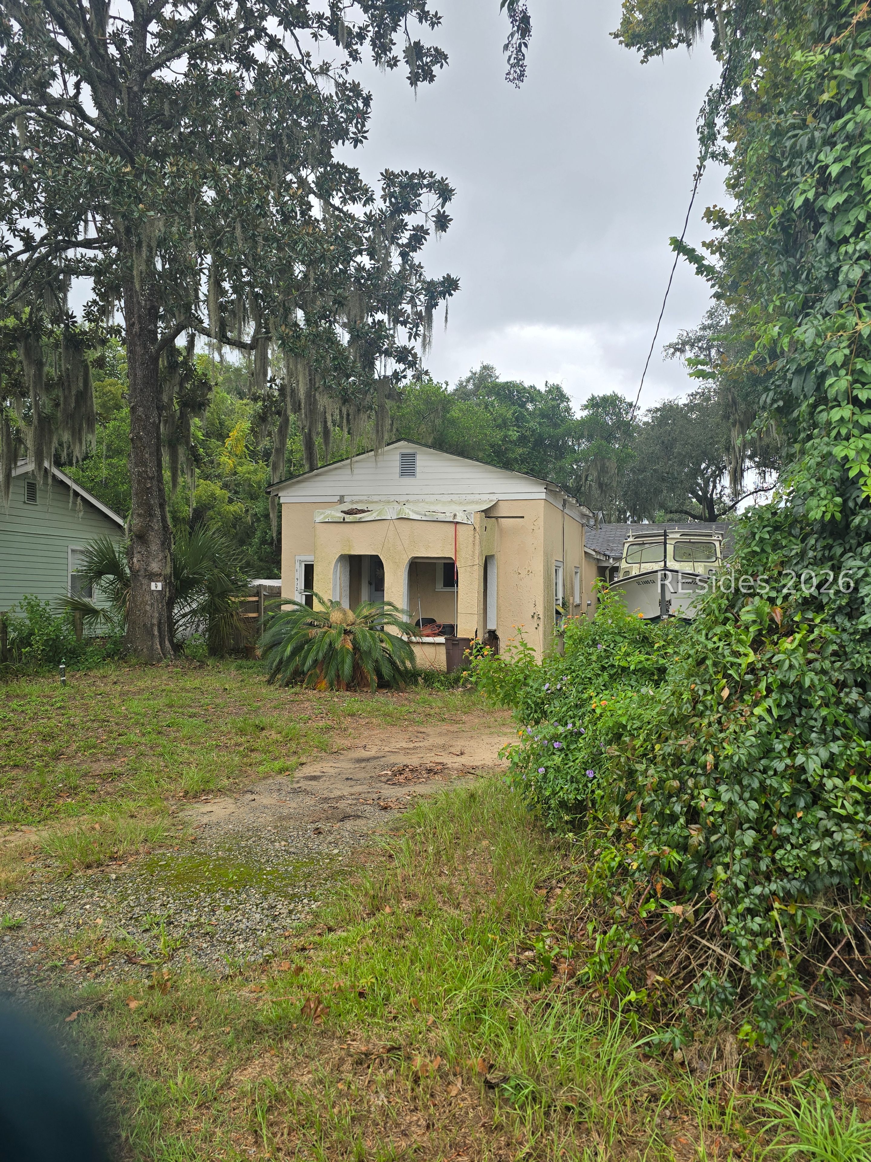 912 La Chere Street — photo