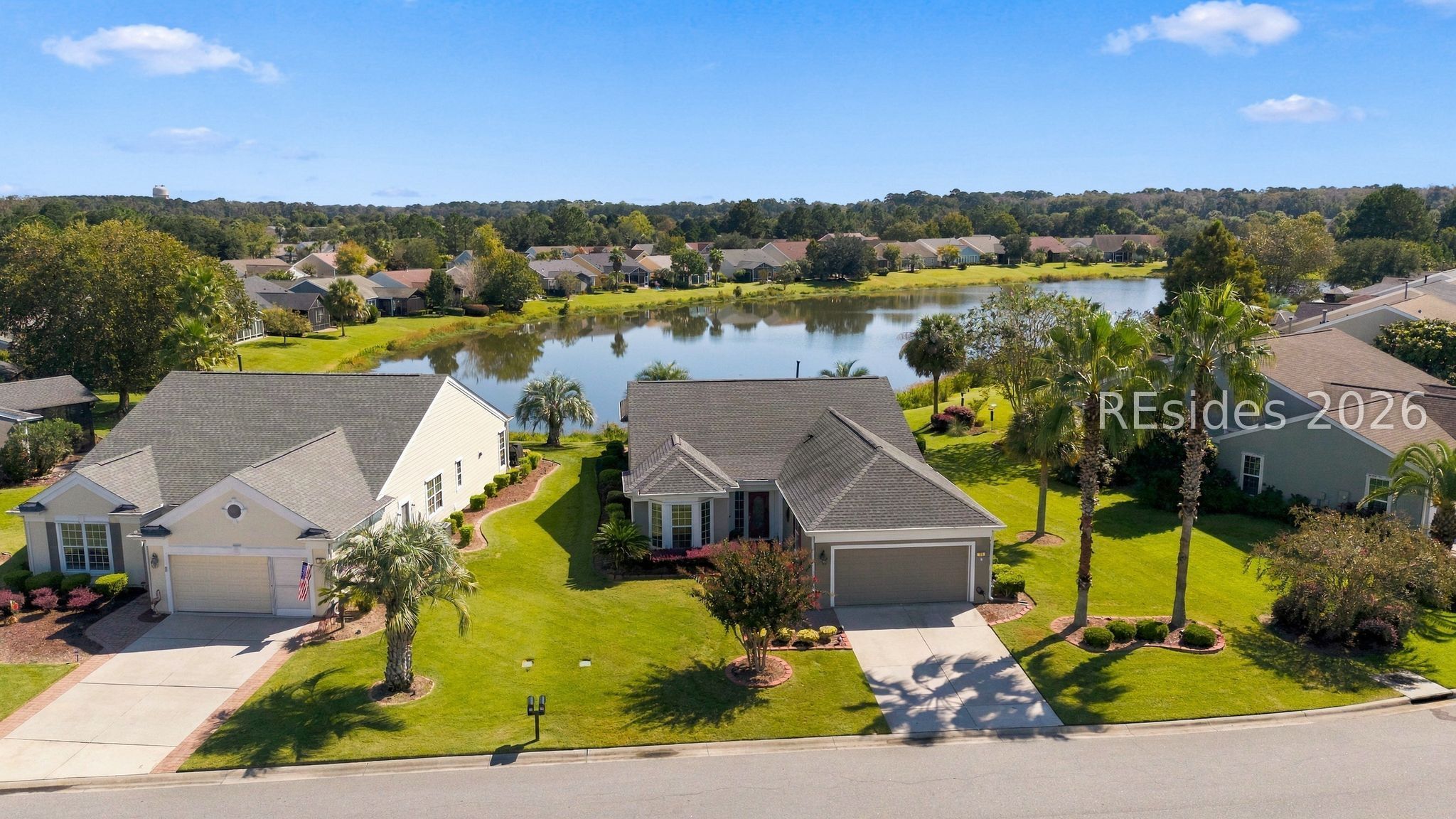 39 Thomas Bee Drive — photo