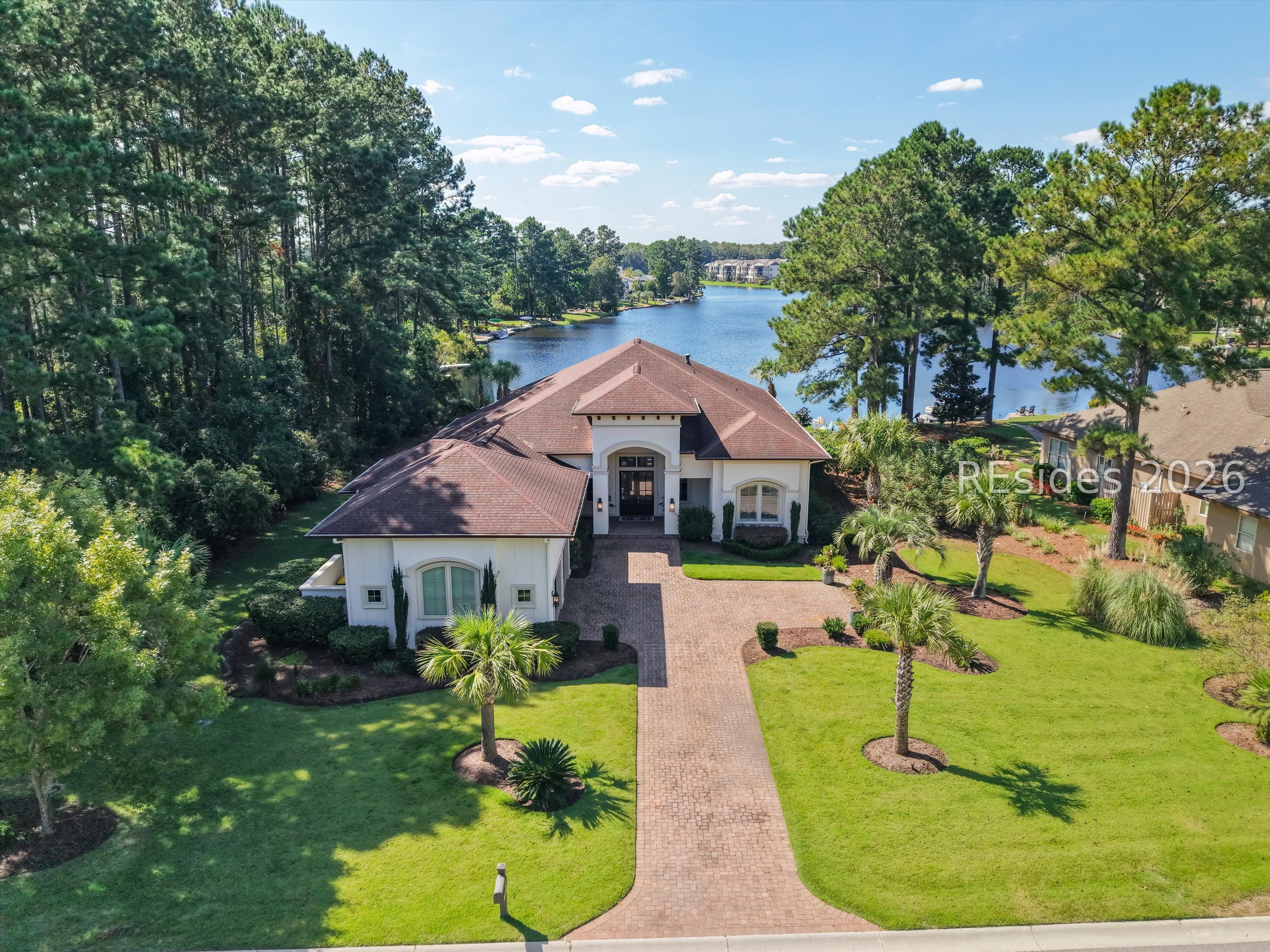 80 Hampton Lake Drive — photo