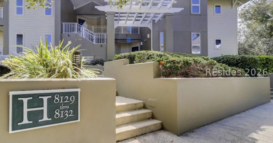 89 Ocean Lane 8130 — photo