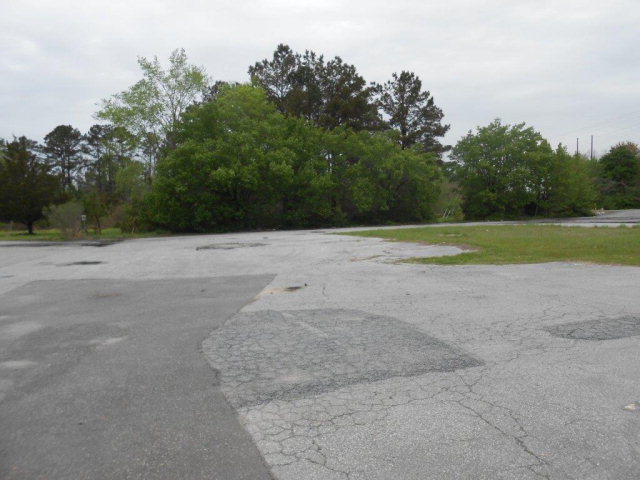 57 E US Highway 64 E — photo